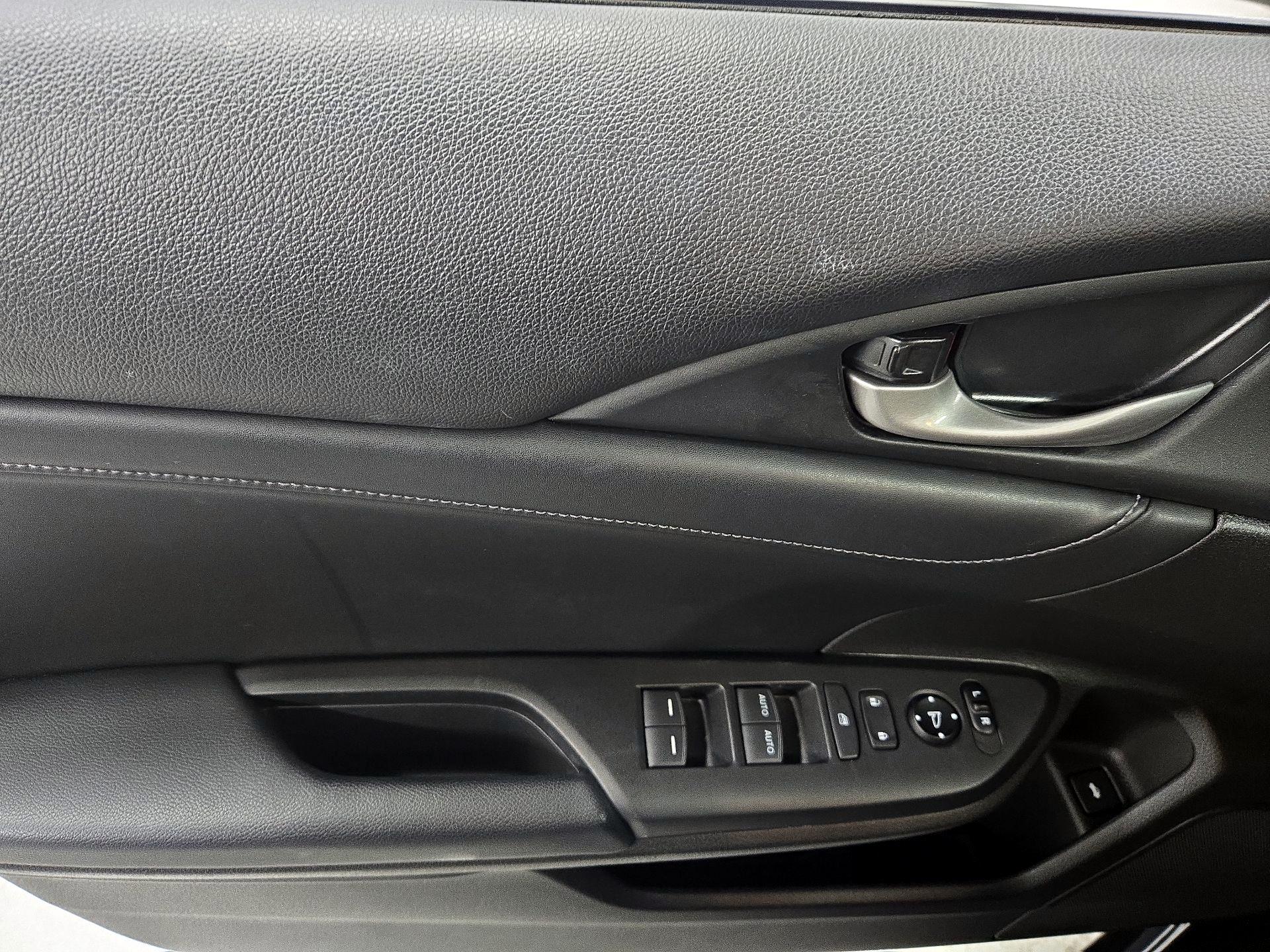 Thumbnail: 2020 Honda Insight - 12