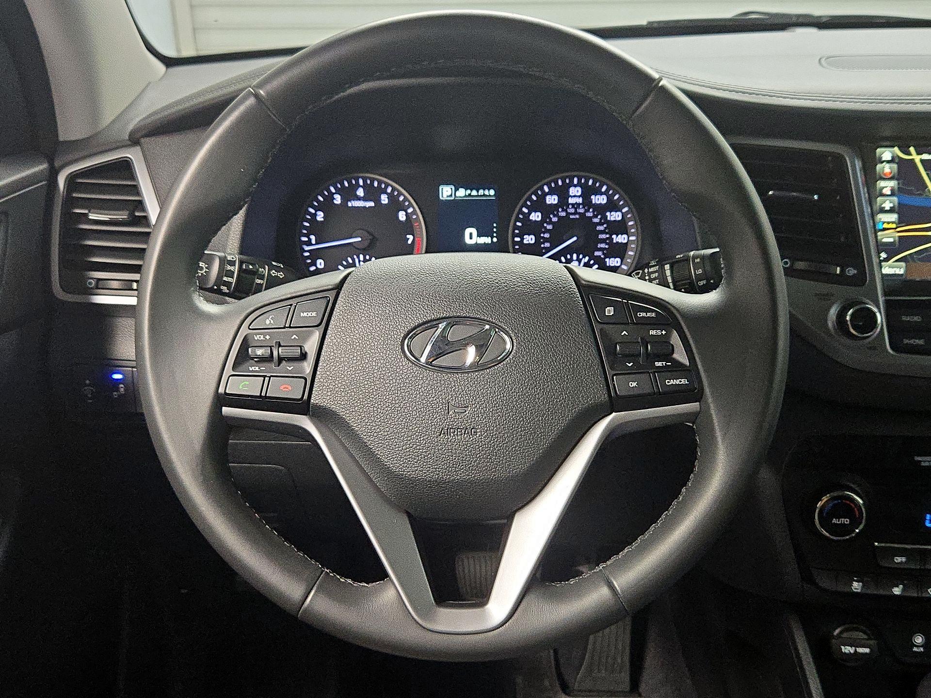Thumbnail: 2016 Hyundai Tucson - 10