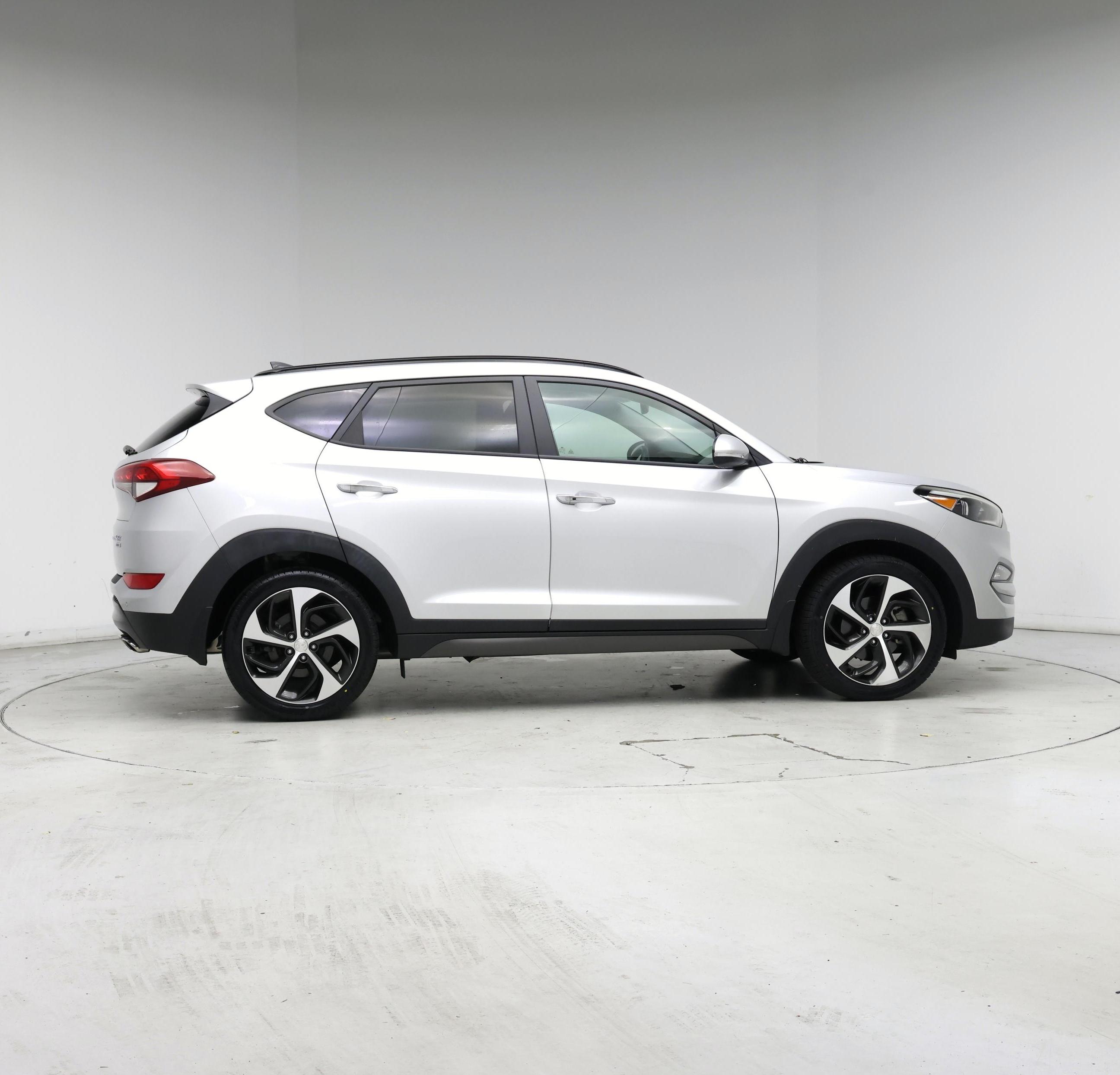 Thumbnail: 2016 Hyundai Tucson - 7