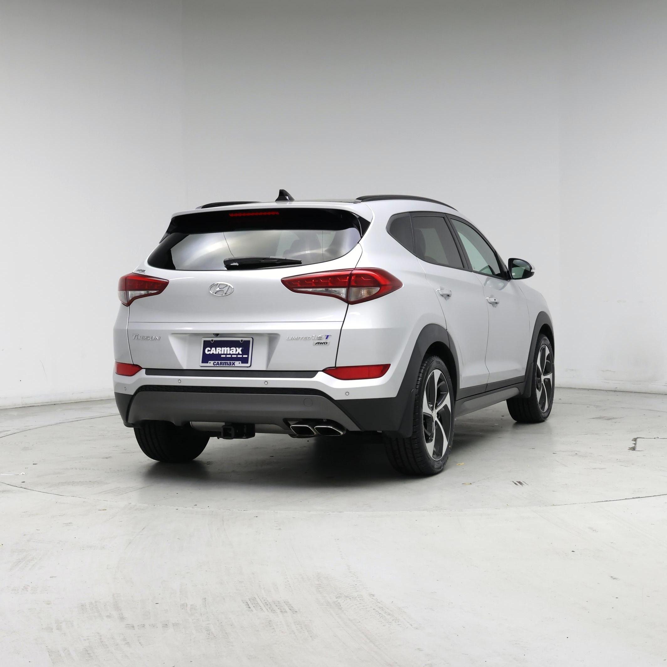 Thumbnail: 2016 Hyundai Tucson - 8