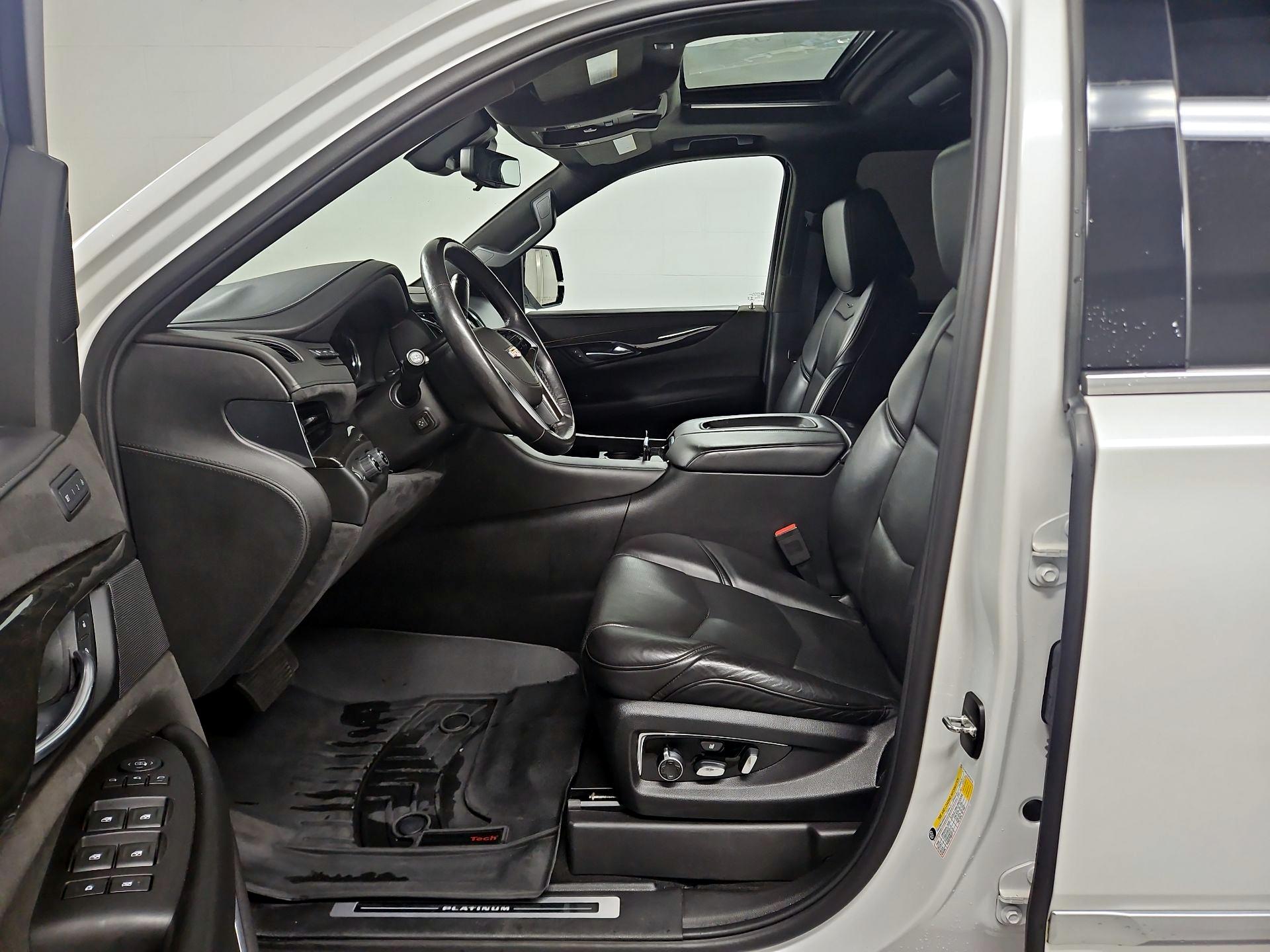 Thumbnail: 2018 Cadillac Escalade - 11