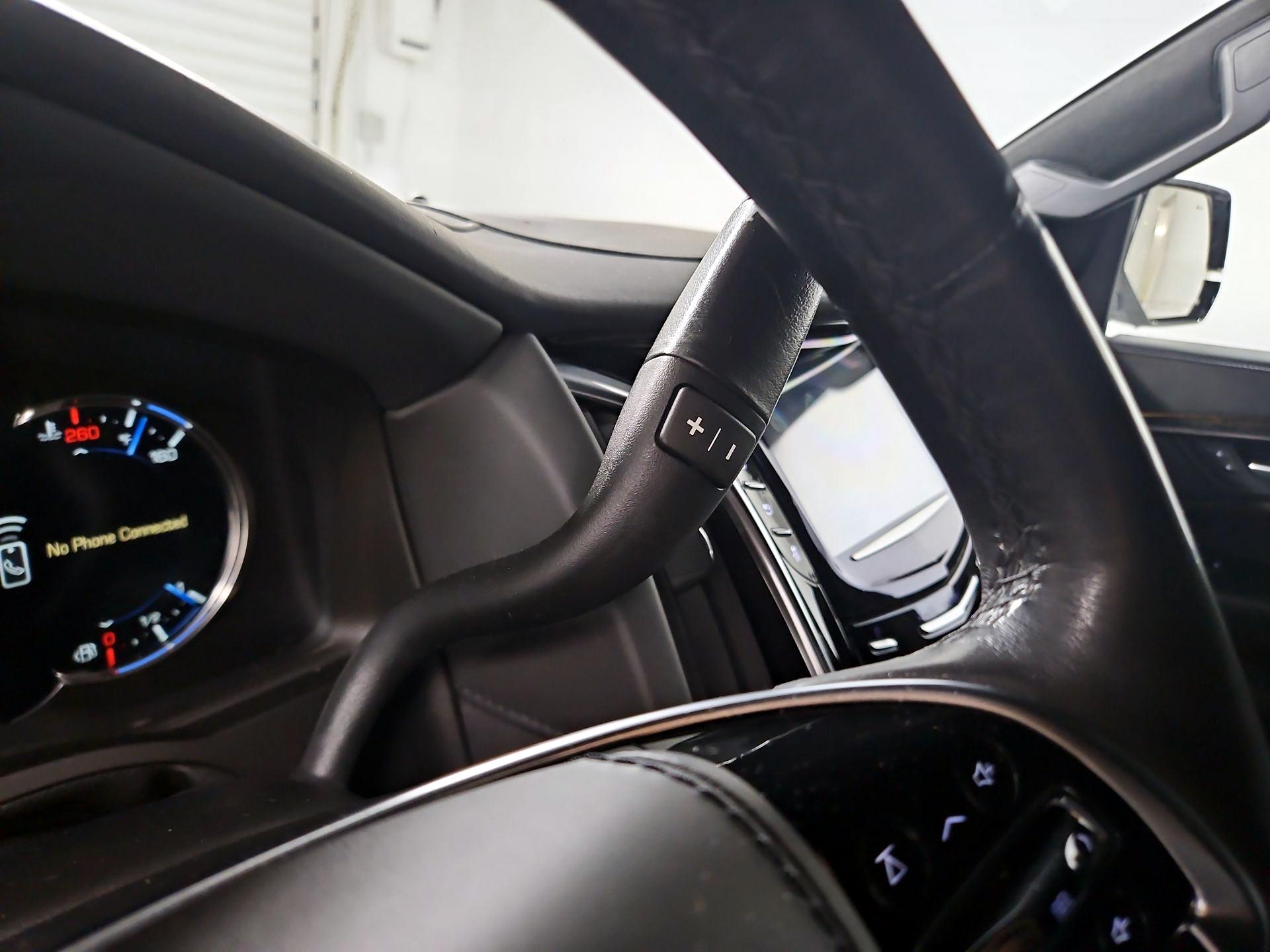 Thumbnail: 2018 Cadillac Escalade - 17