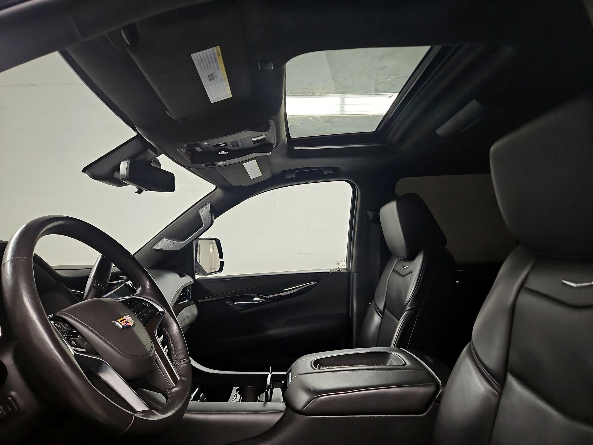 Thumbnail: 2018 Cadillac Escalade - 19