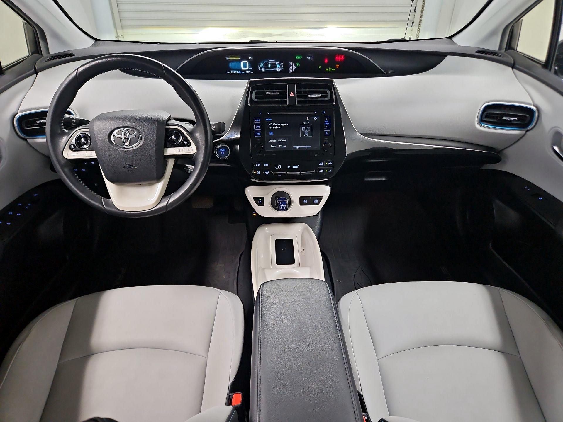 Thumbnail: 2017 Toyota Prius - 9