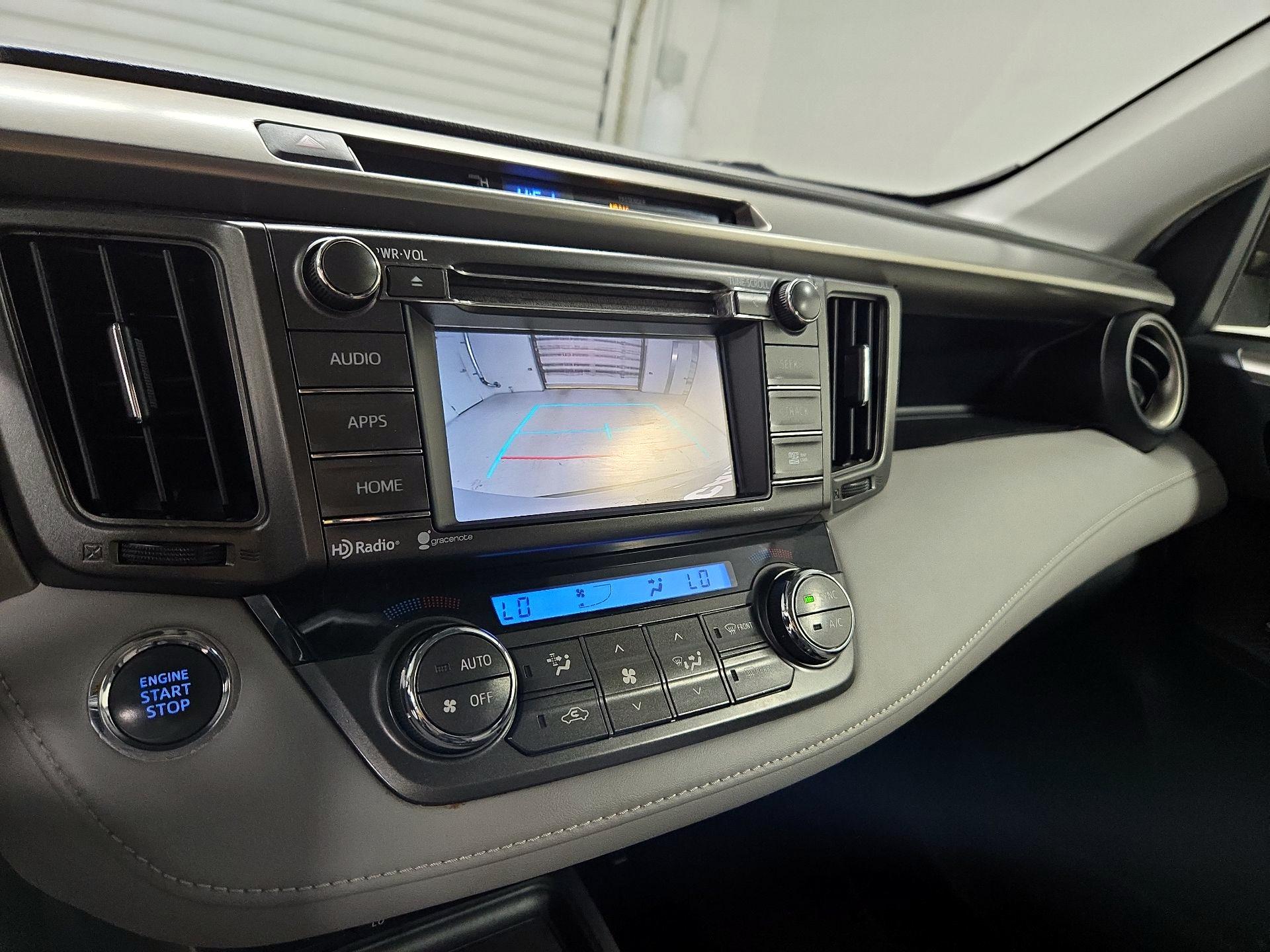 Thumbnail: 2015 Toyota RAV4 - 14