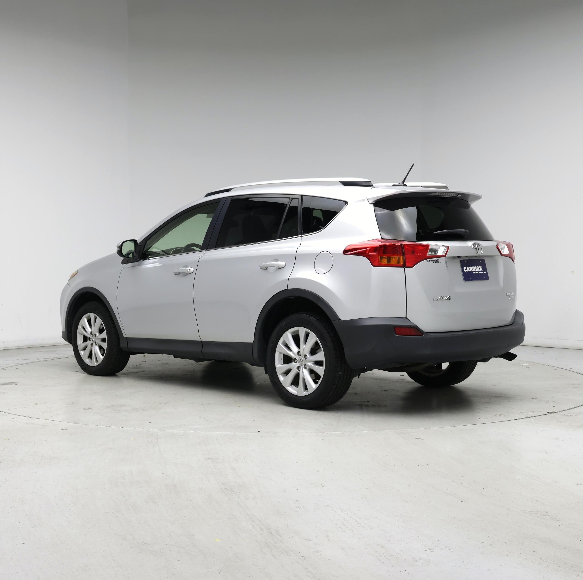 Thumbnail: 2015 Toyota RAV4 - 2
