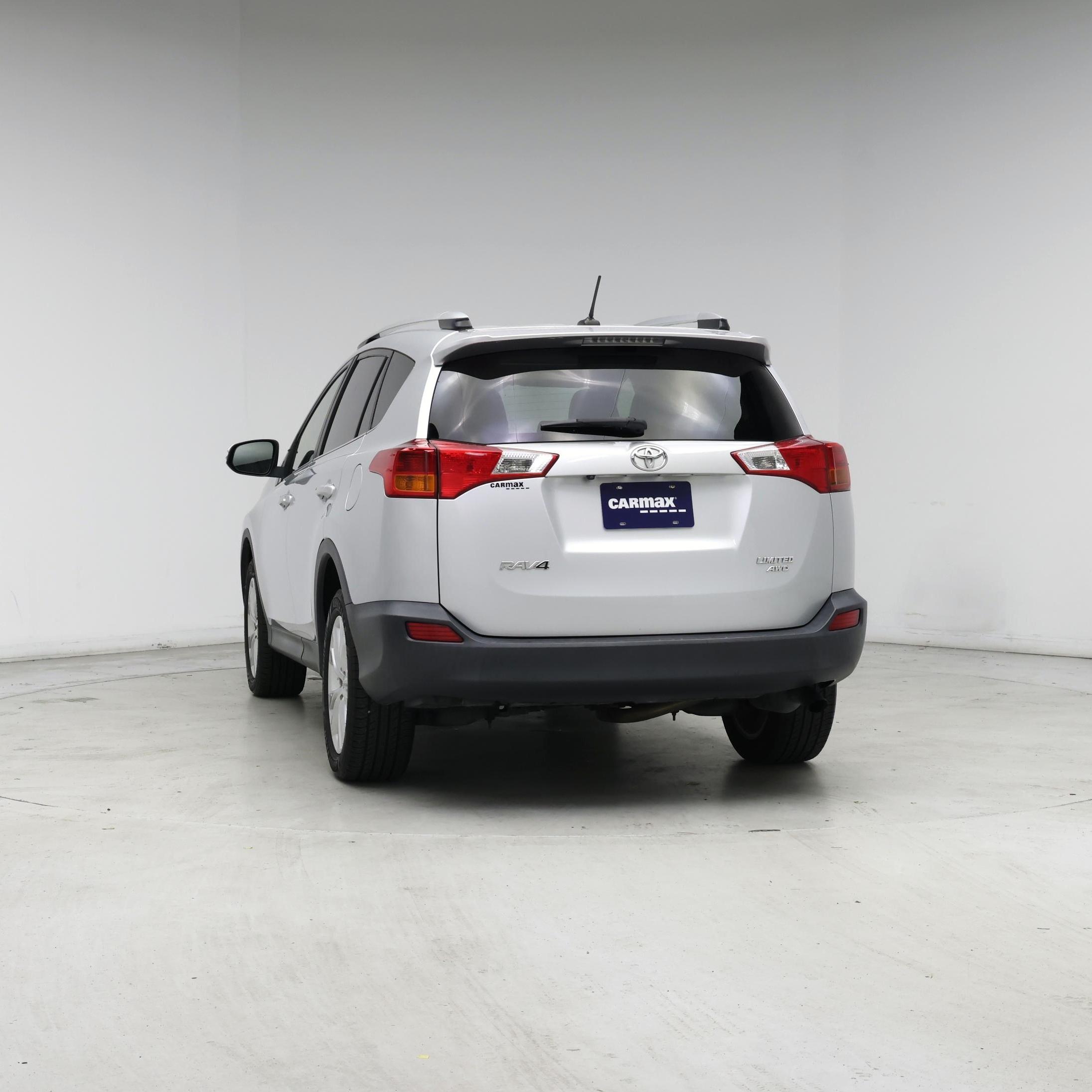 Thumbnail: 2015 Toyota RAV4 - 6