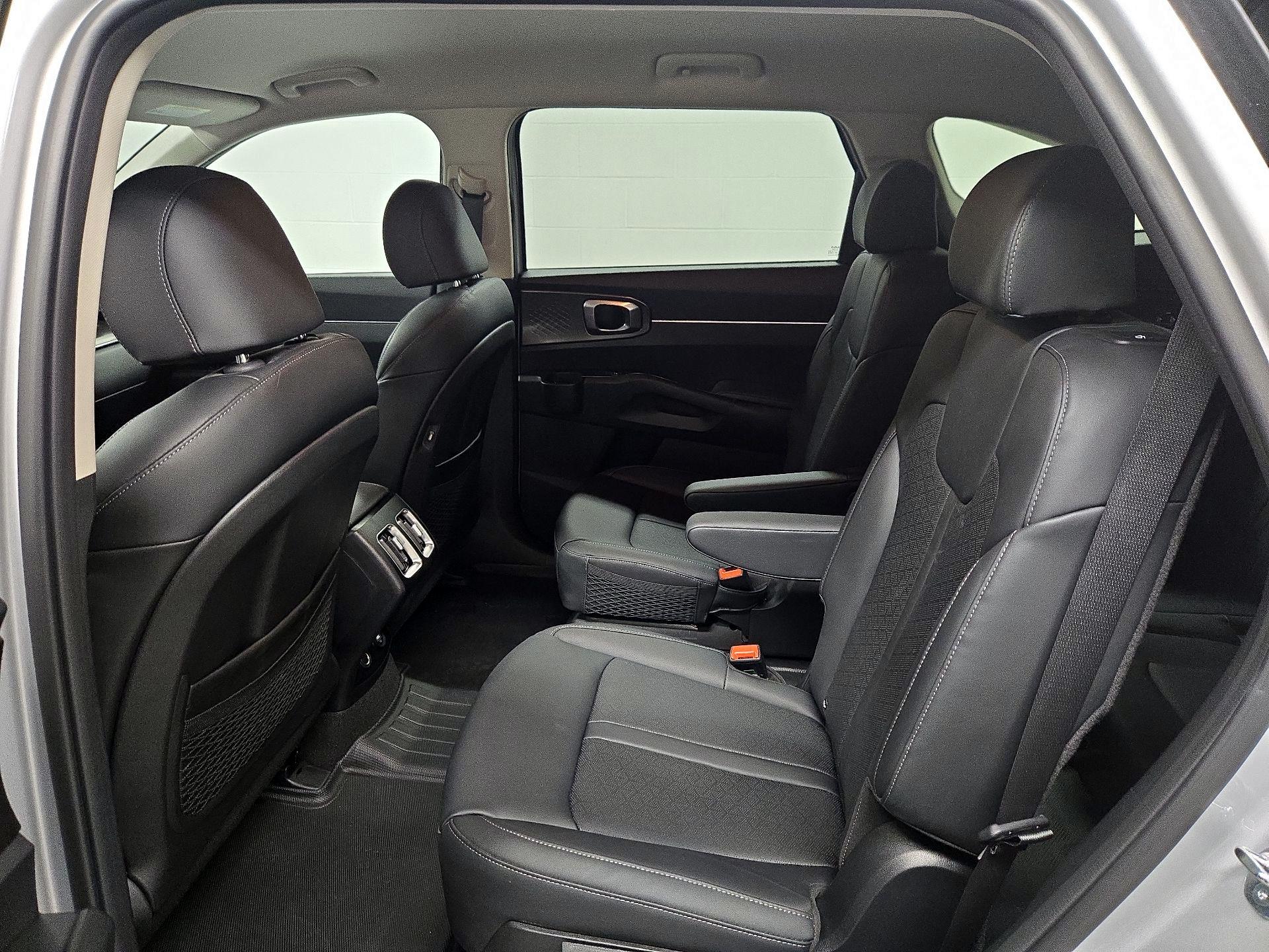 Thumbnail: 2024 Kia Sorento - 20