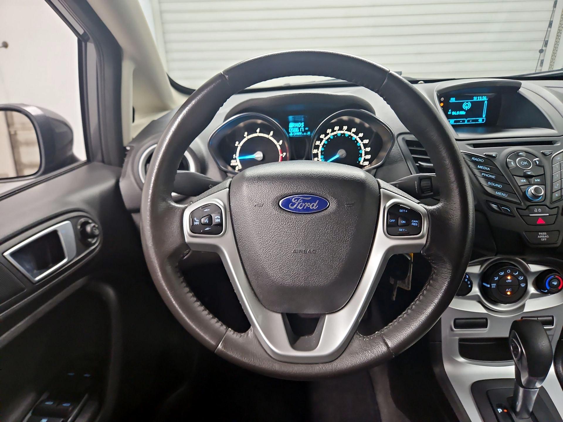 Thumbnail: 2016 Ford Fiesta - 10