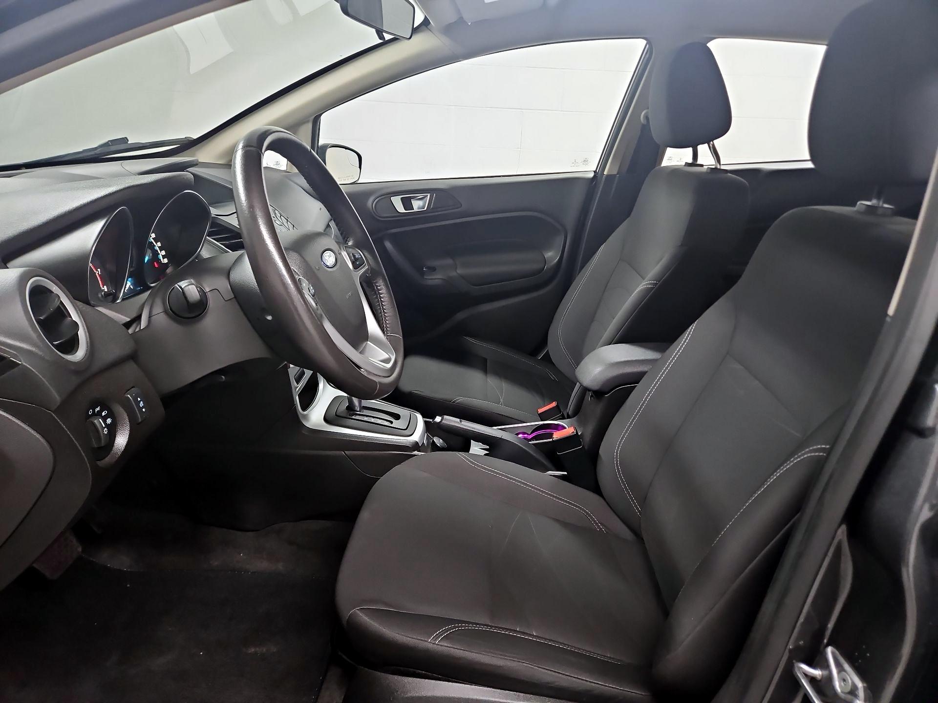Thumbnail: 2016 Ford Fiesta - 11