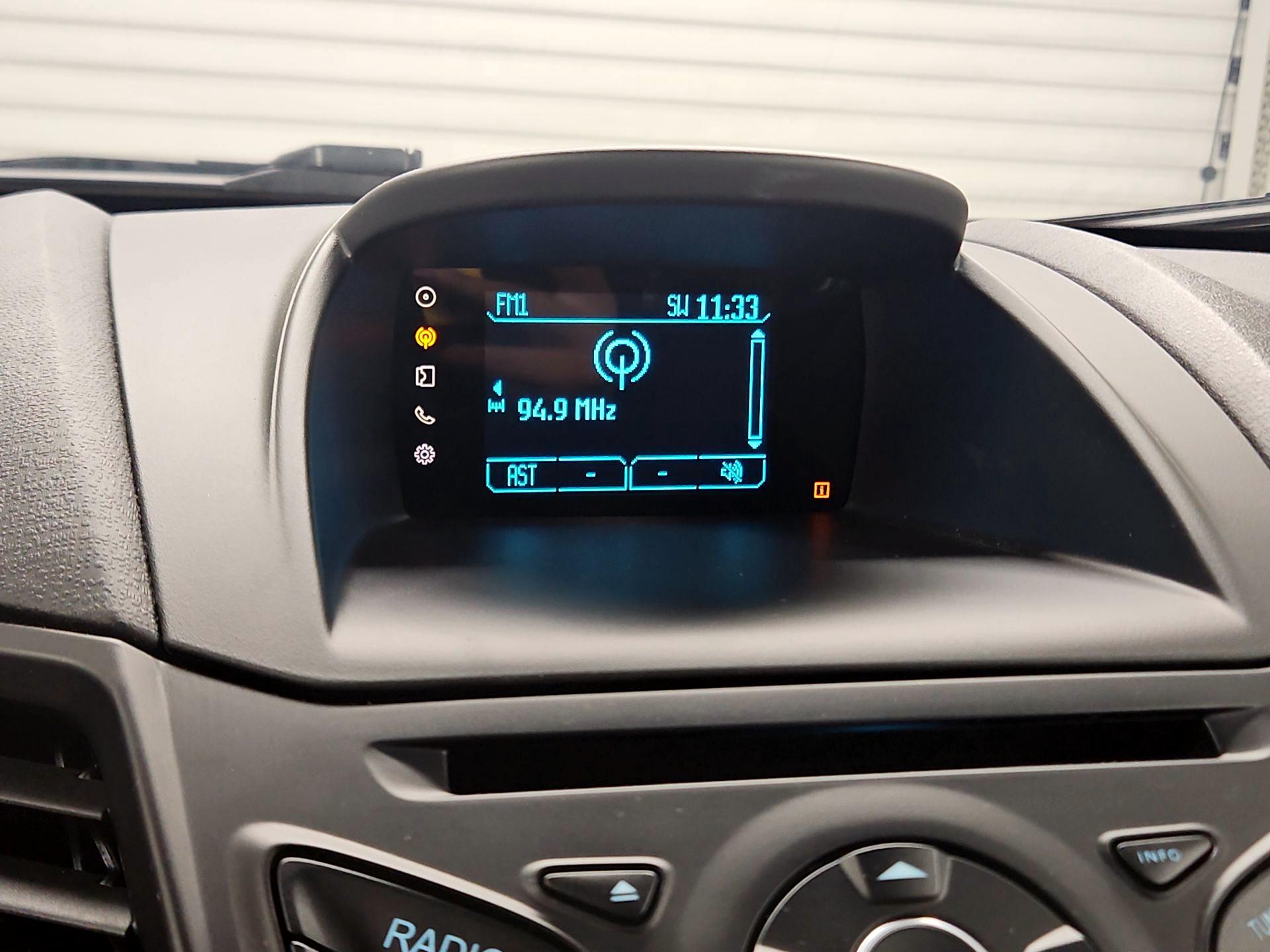 Thumbnail: 2016 Ford Fiesta - 14