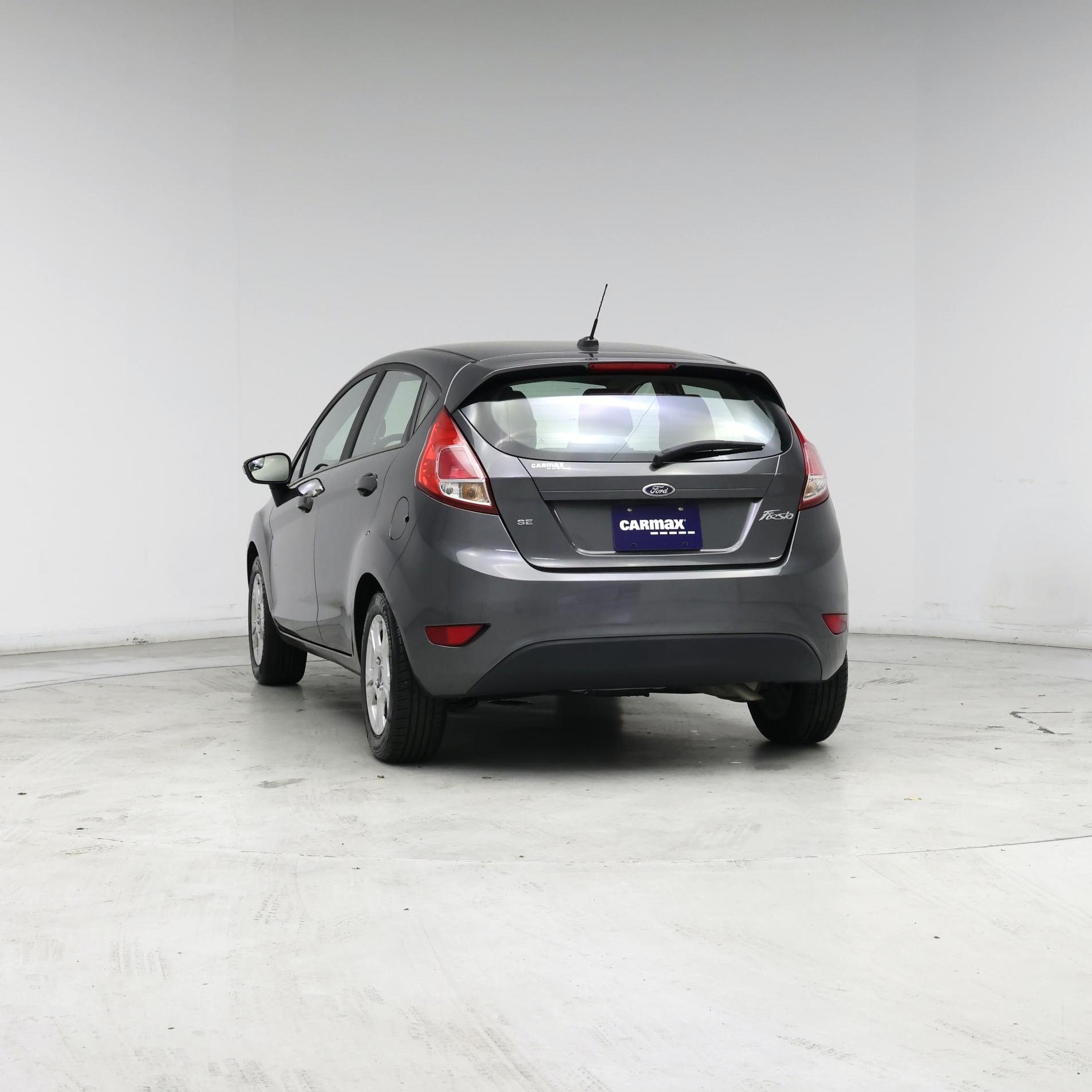 Thumbnail: 2016 Ford Fiesta - 6