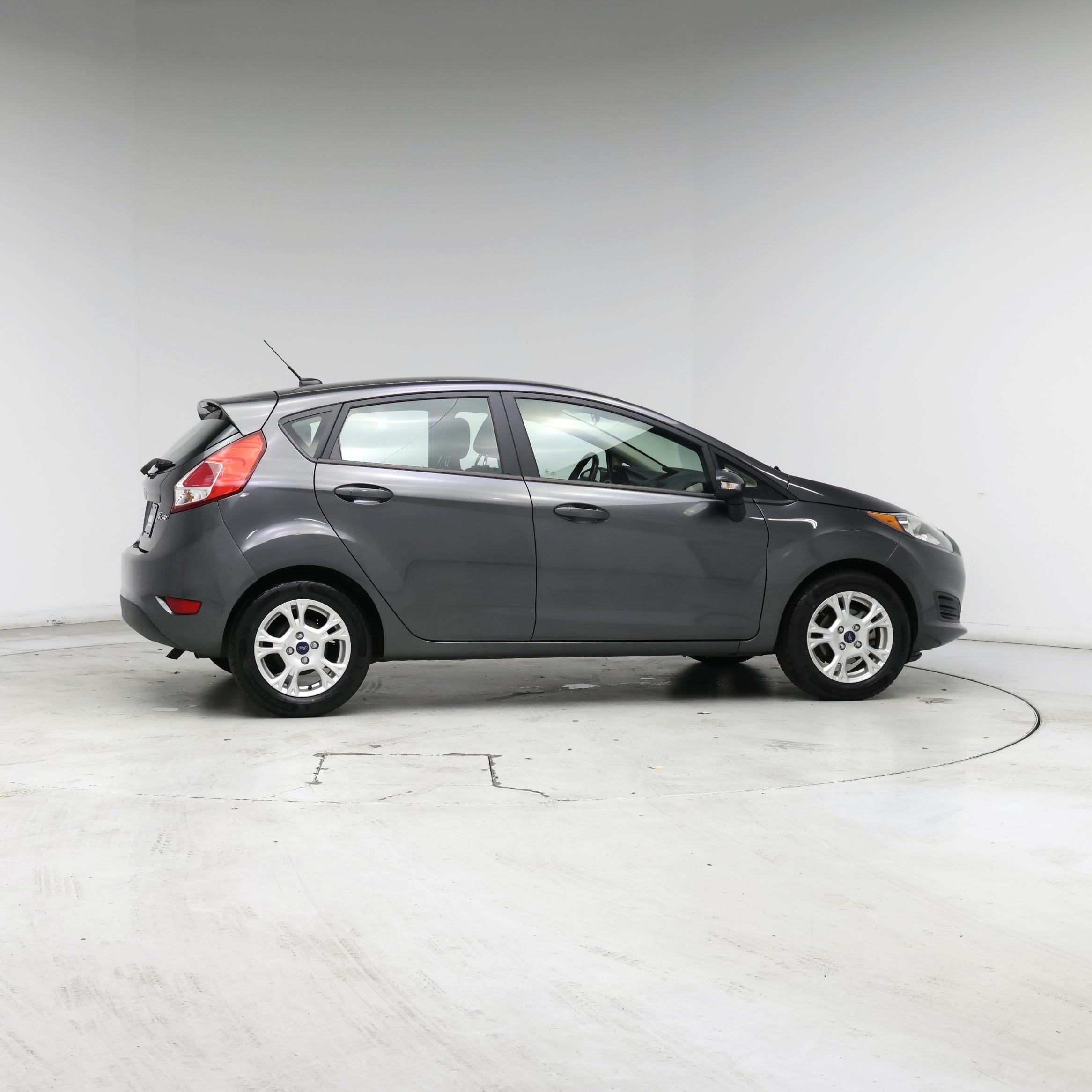 Thumbnail: 2016 Ford Fiesta - 7