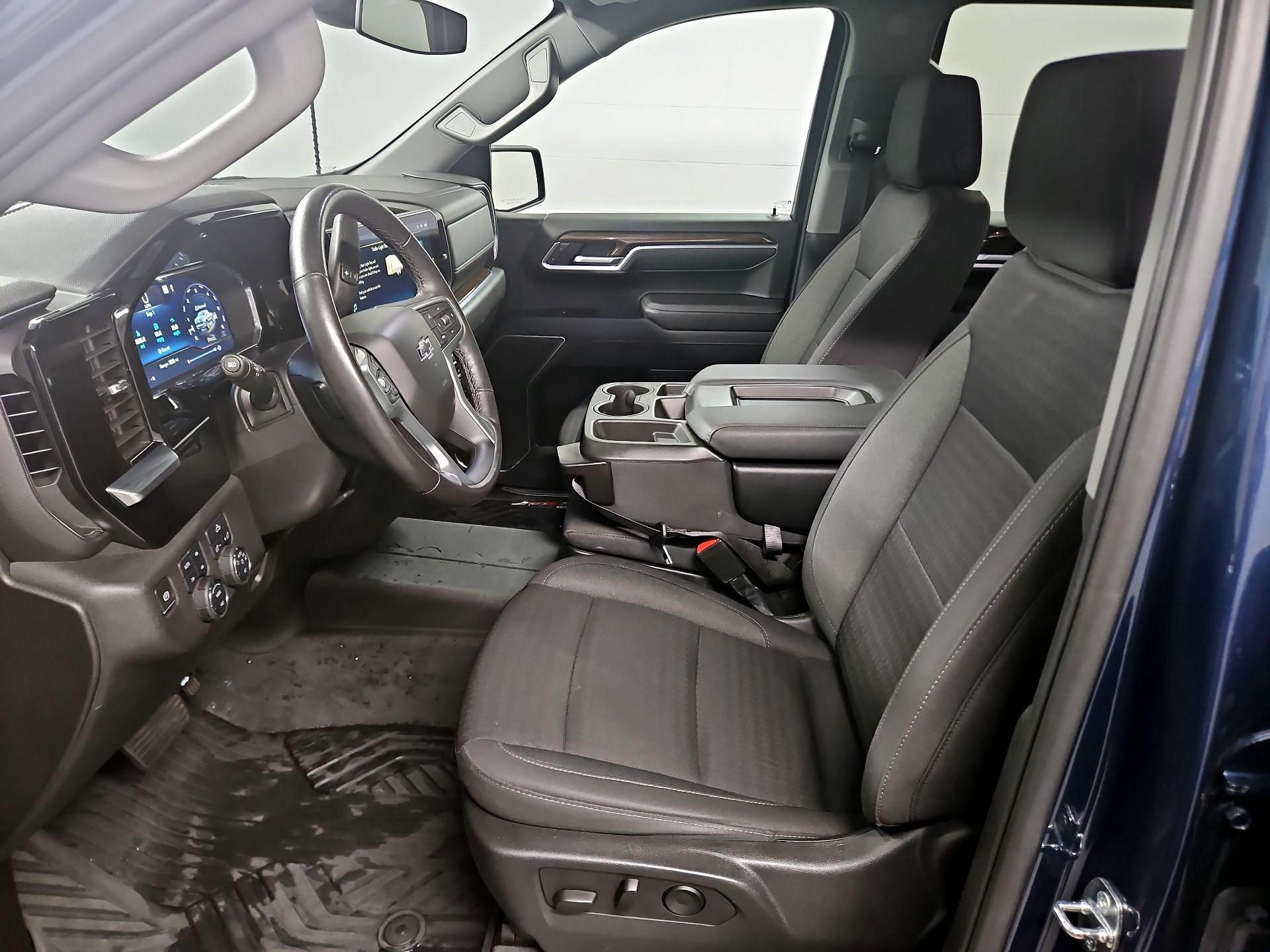 Thumbnail: 2022 Chevrolet Silverado 1500 - 11