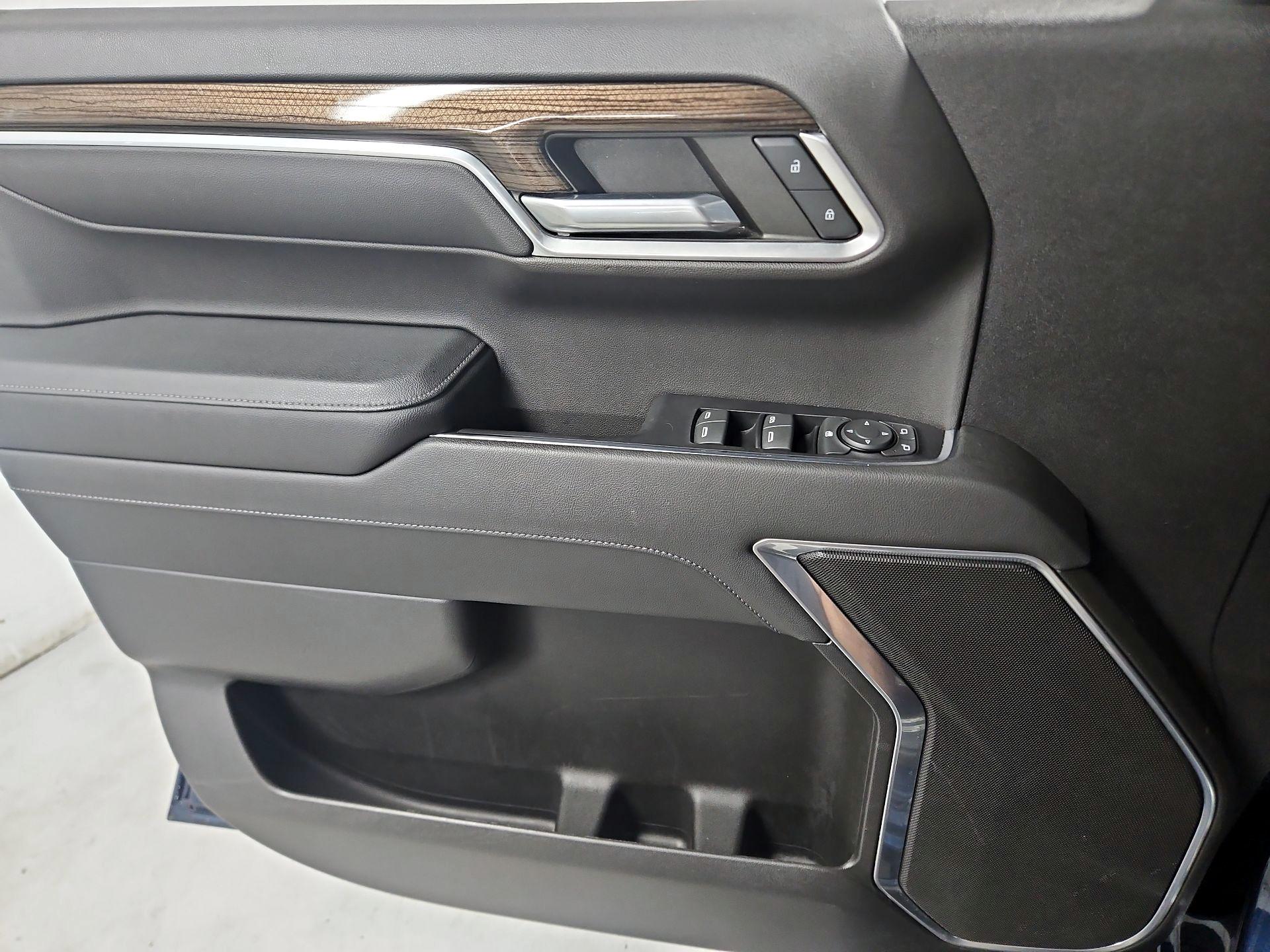 Thumbnail: 2022 Chevrolet Silverado 1500 - 12
