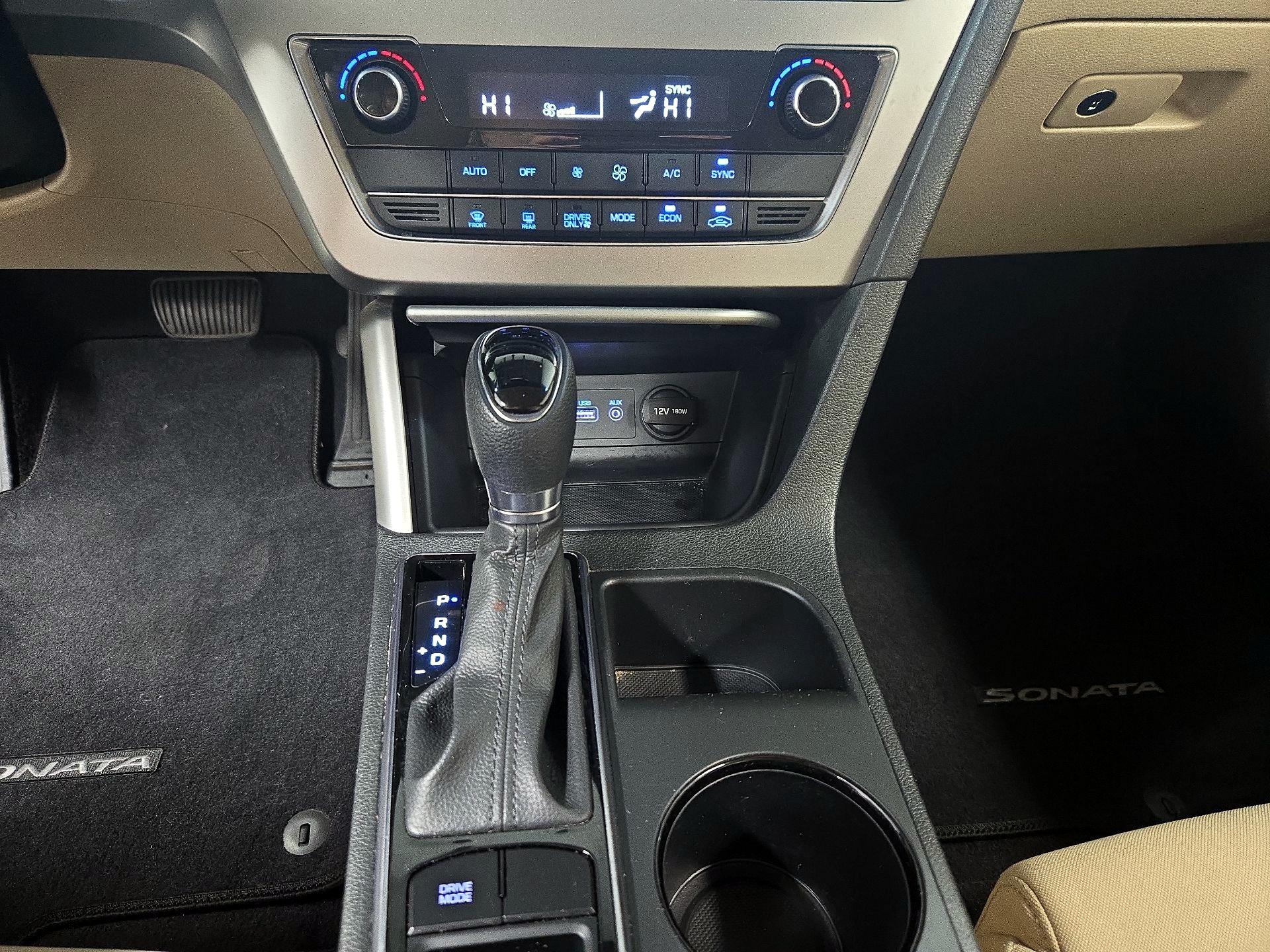 Thumbnail: 2016 Hyundai Sonata - 17