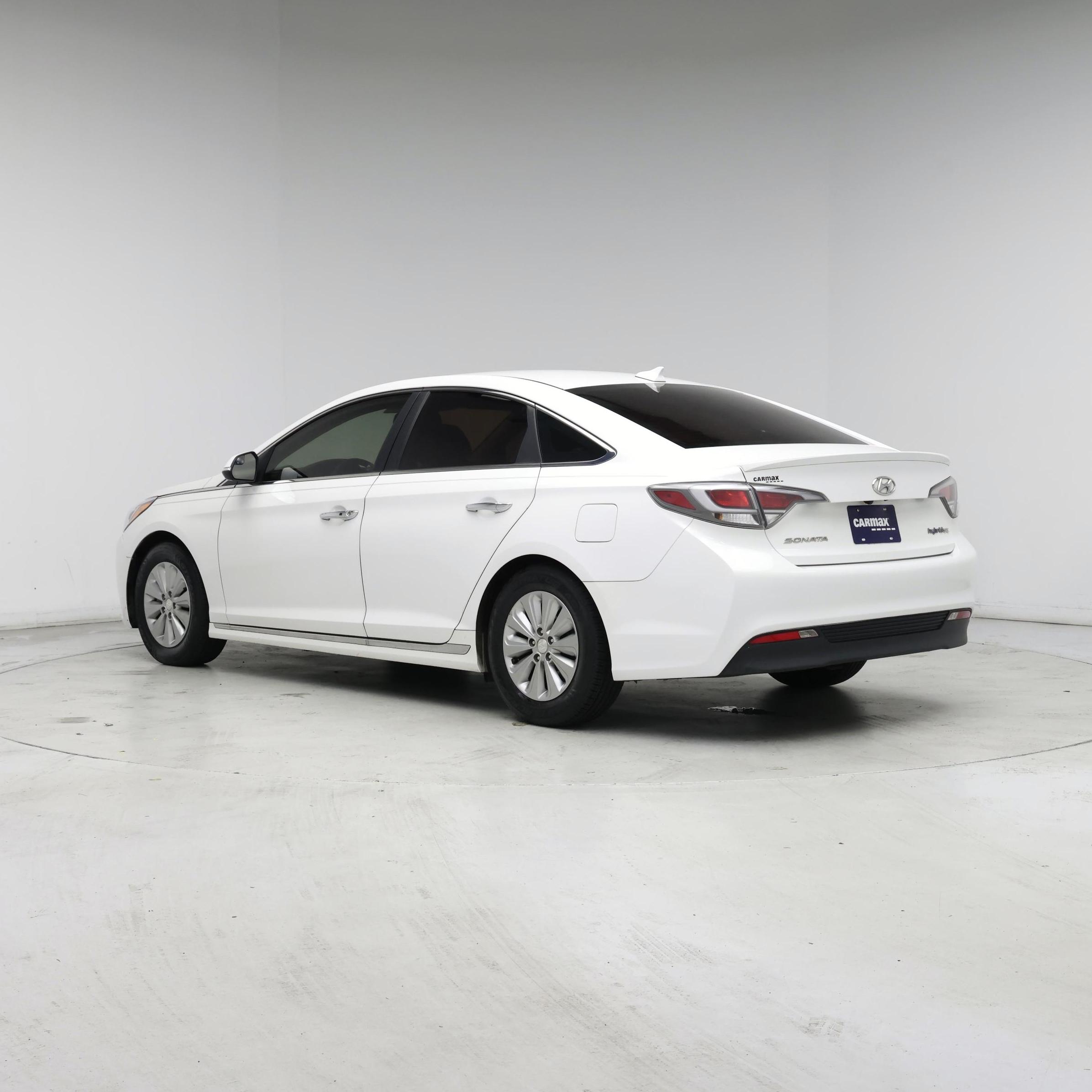 Thumbnail: 2016 Hyundai Sonata - 2