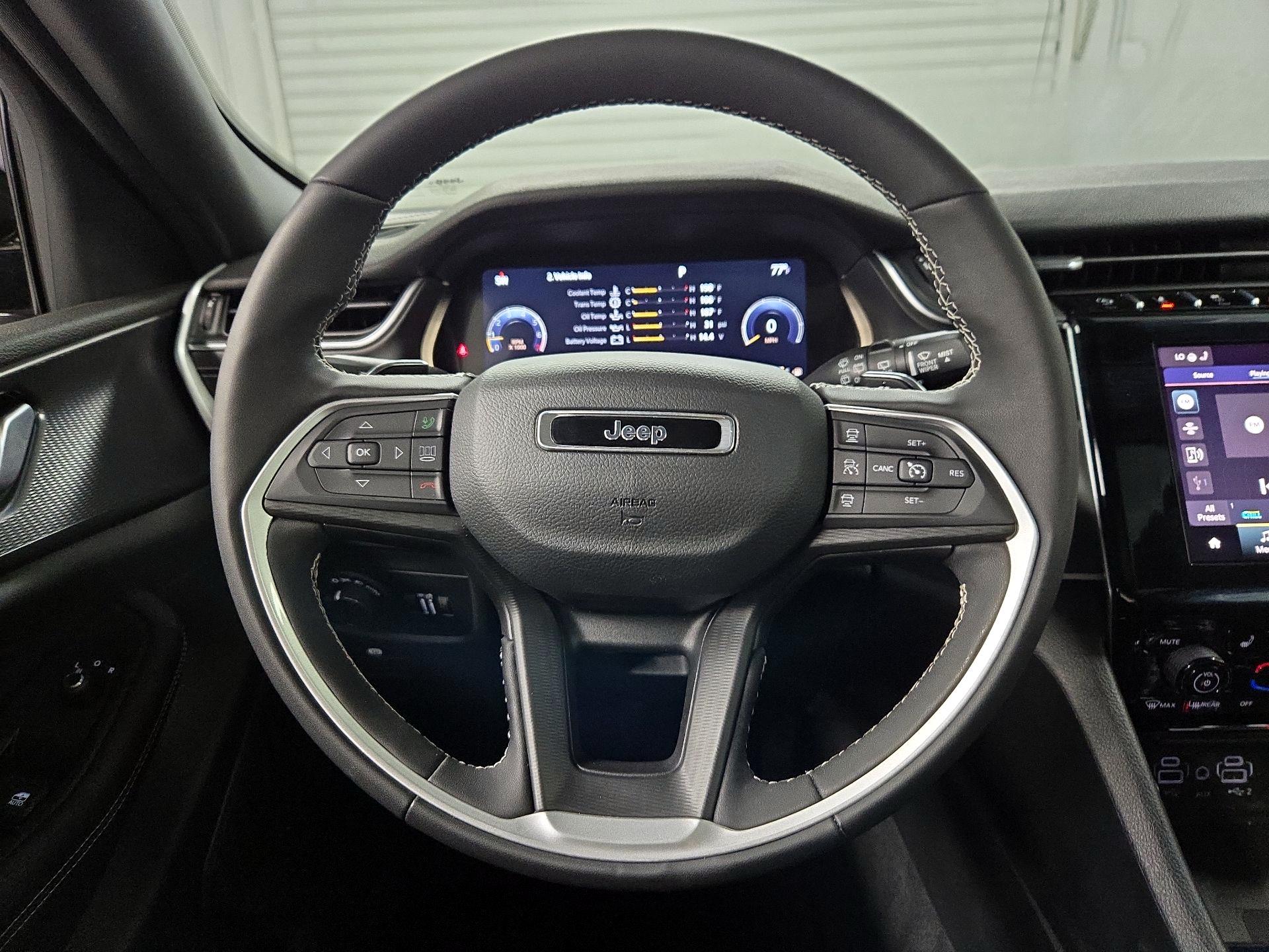 Thumbnail: 2023 Jeep Grand Cherokee - 10