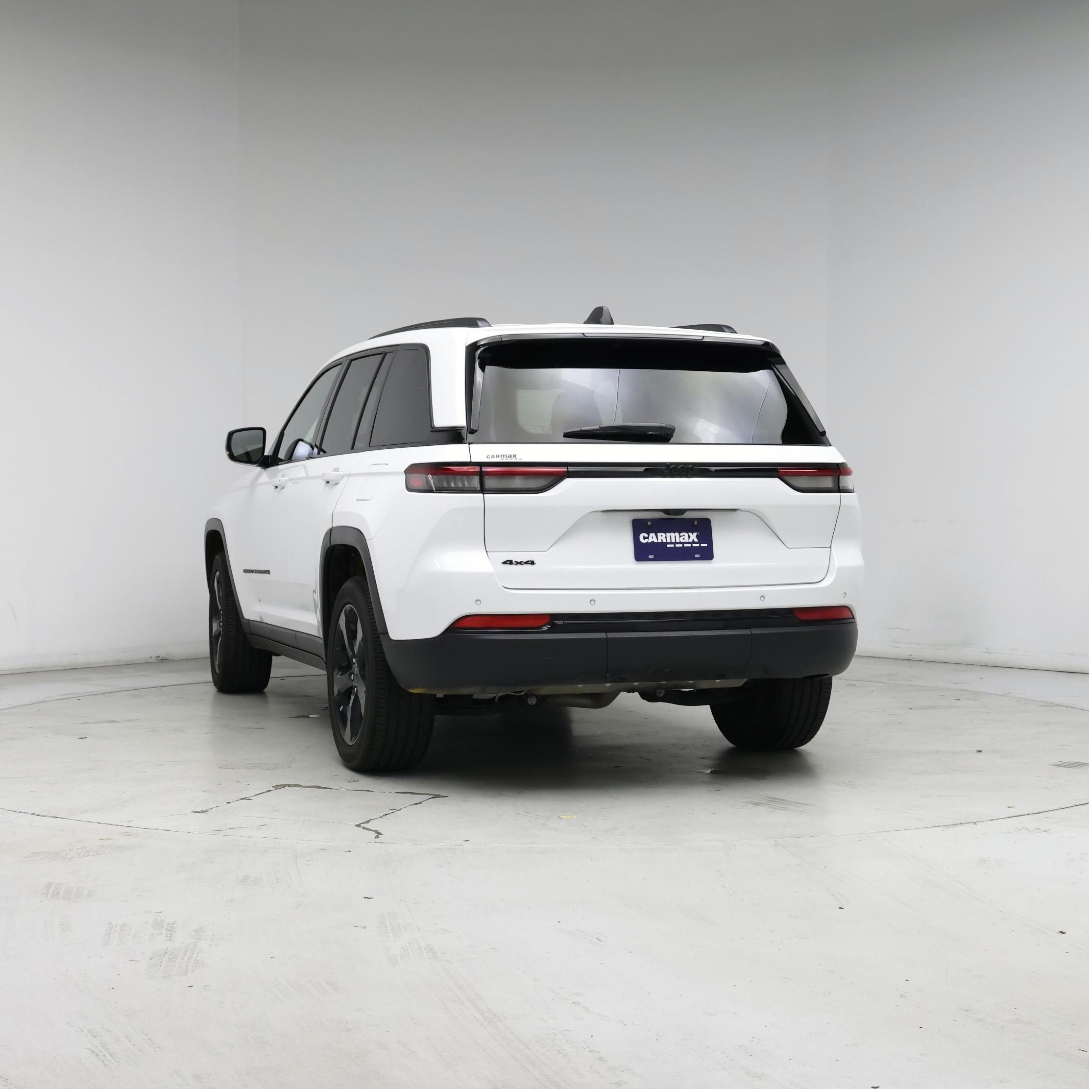 Thumbnail: 2023 Jeep Grand Cherokee - 6