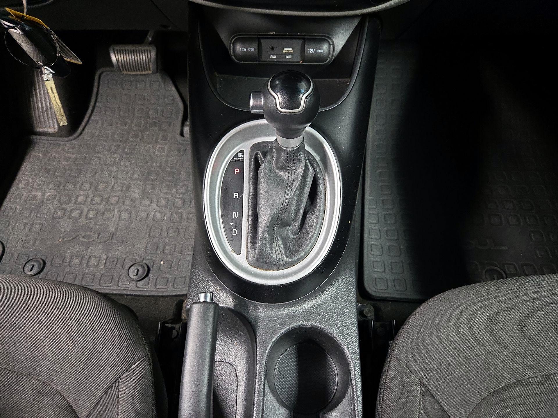 Thumbnail: 2016 Kia Soul - 16