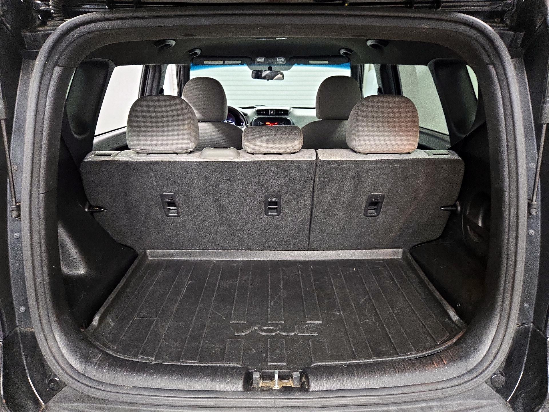 Thumbnail: 2016 Kia Soul - 19