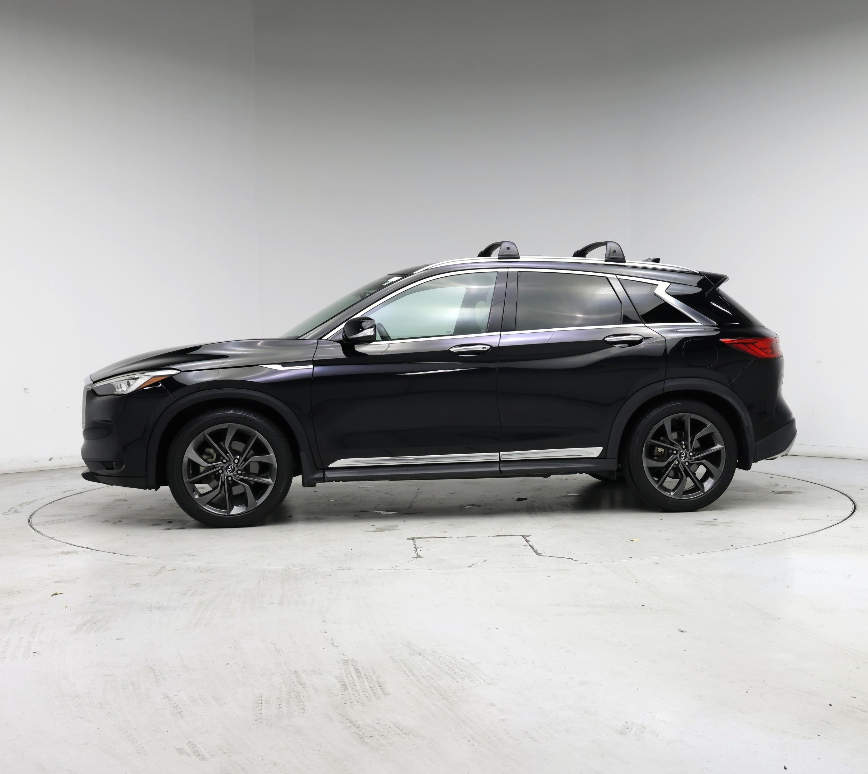 Thumbnail: 2019 INFINITI QX50 - 3