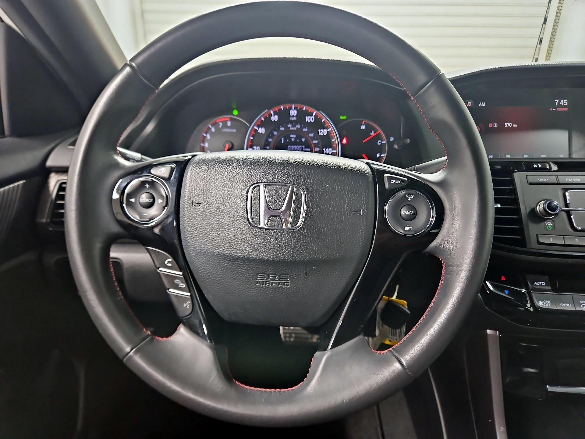 Thumbnail: 2017 Honda Accord - 10