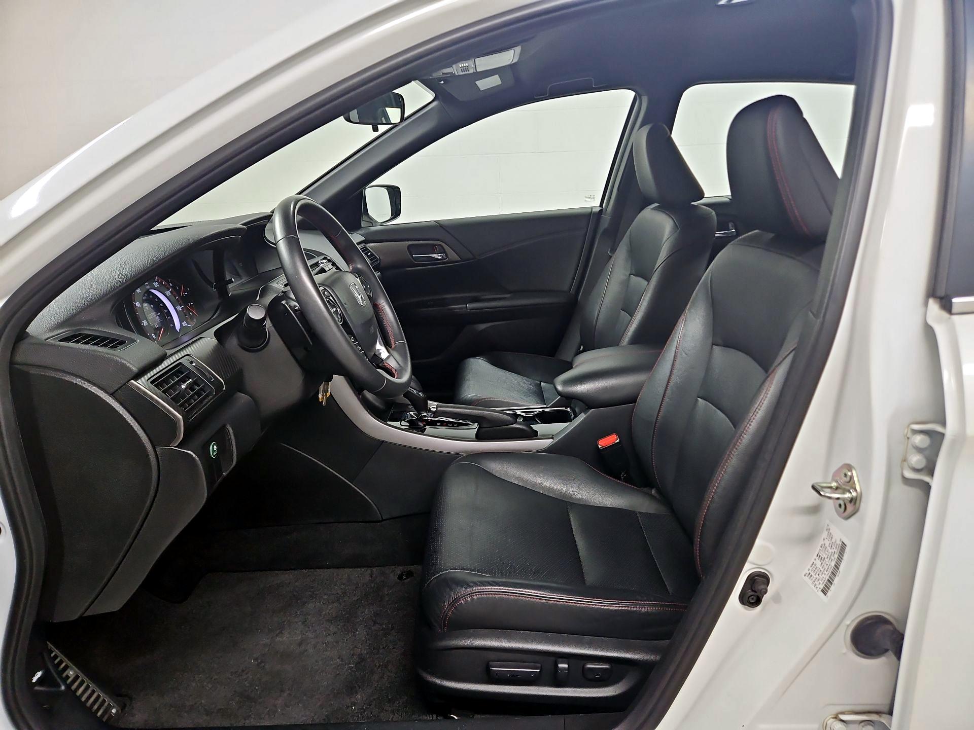 Thumbnail: 2017 Honda Accord - 11