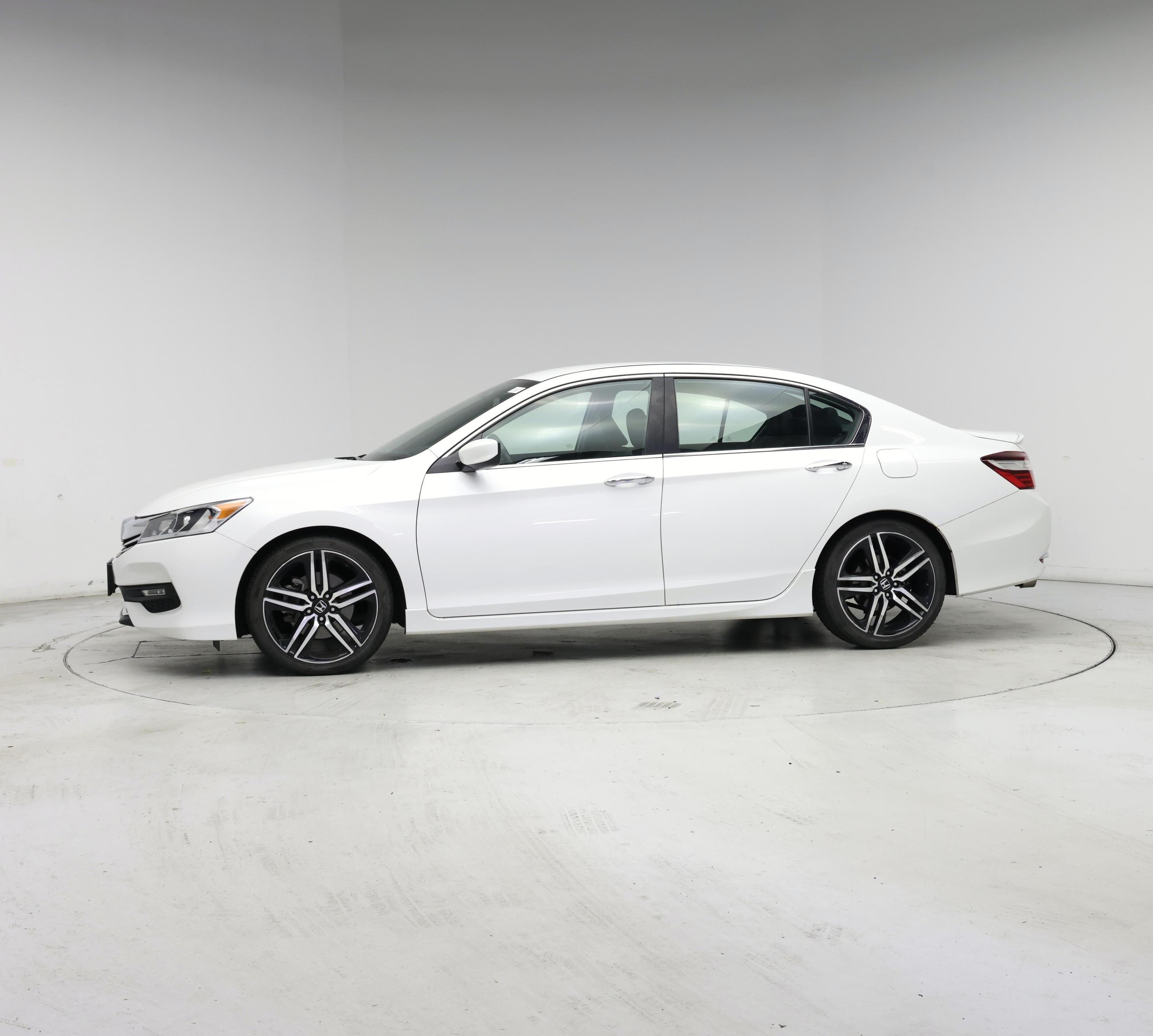 Thumbnail: 2017 Honda Accord - 3