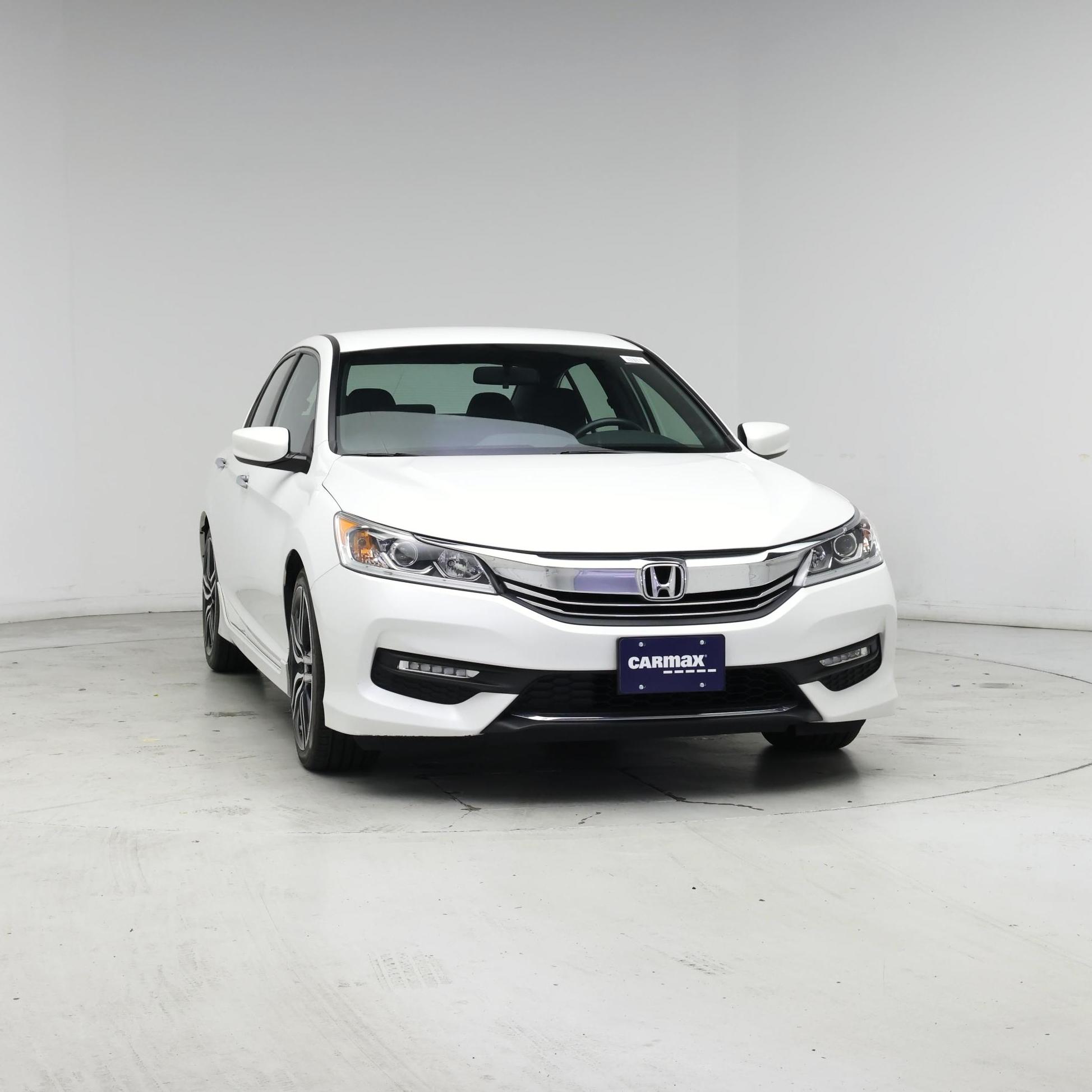 Thumbnail: 2017 Honda Accord - 5
