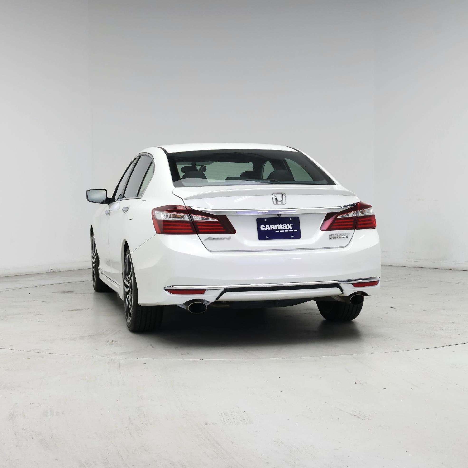 Thumbnail: 2017 Honda Accord - 6