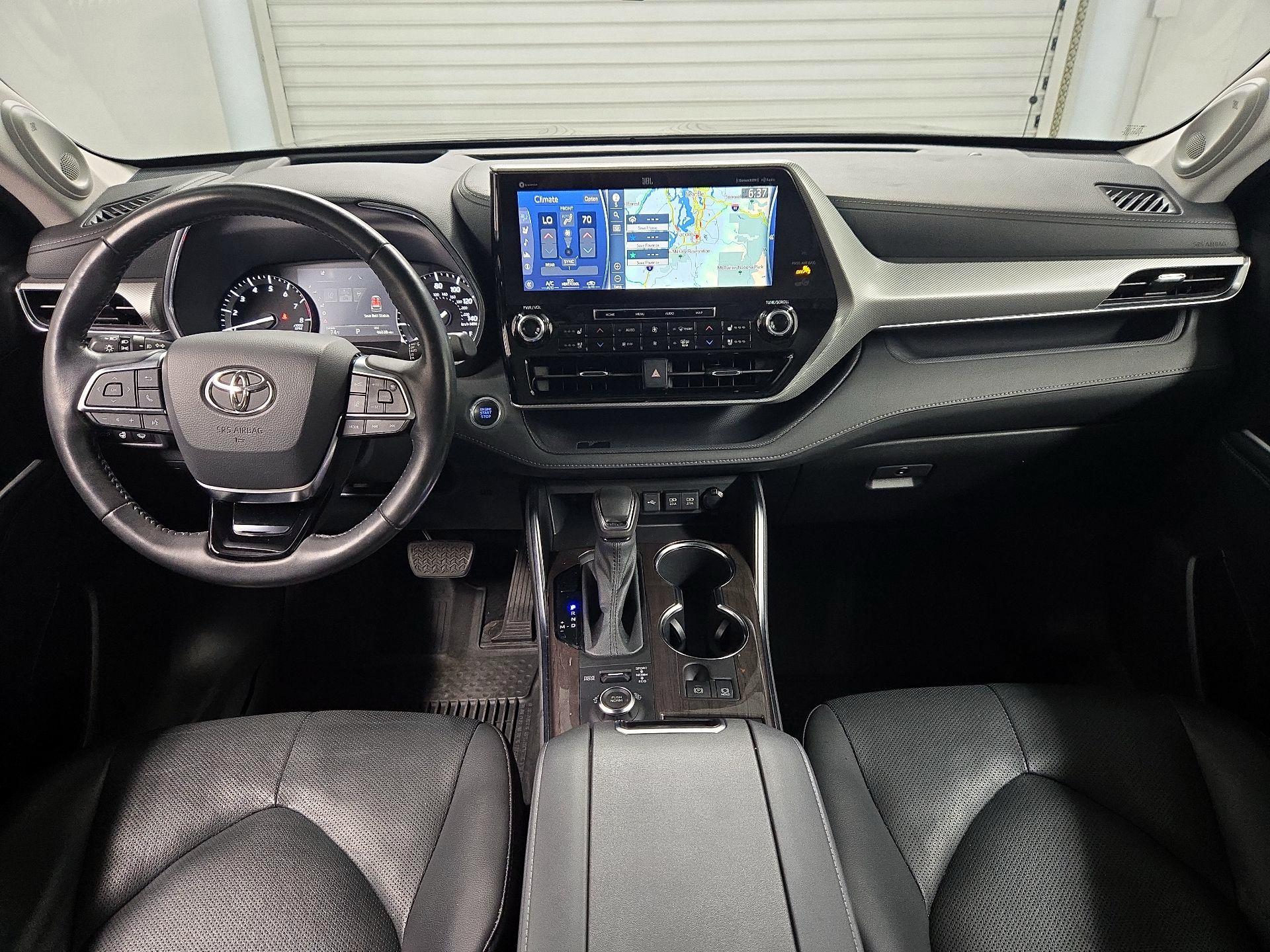 Thumbnail: 2021 Toyota Highlander - 9