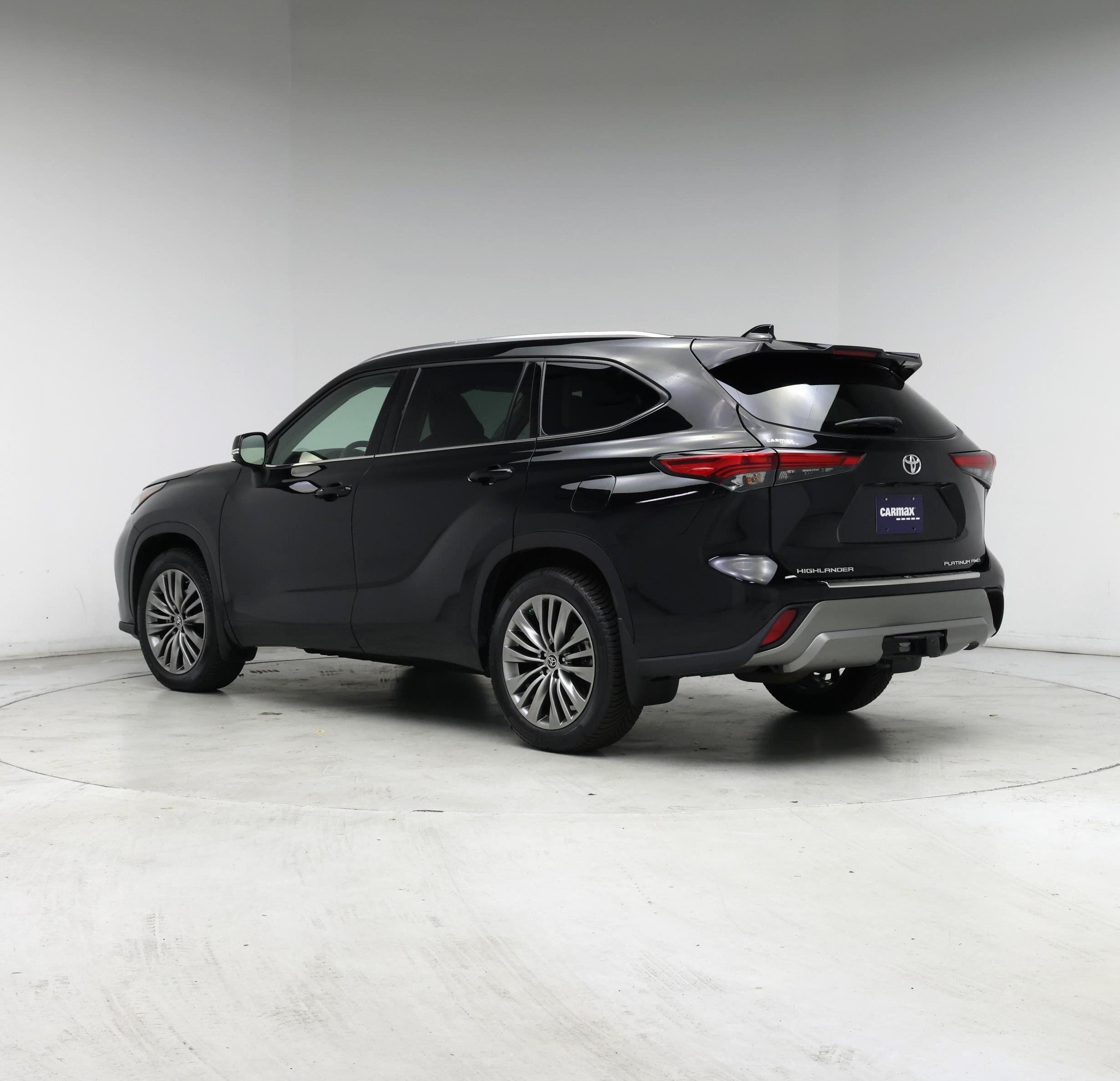 Thumbnail: 2021 Toyota Highlander - 2