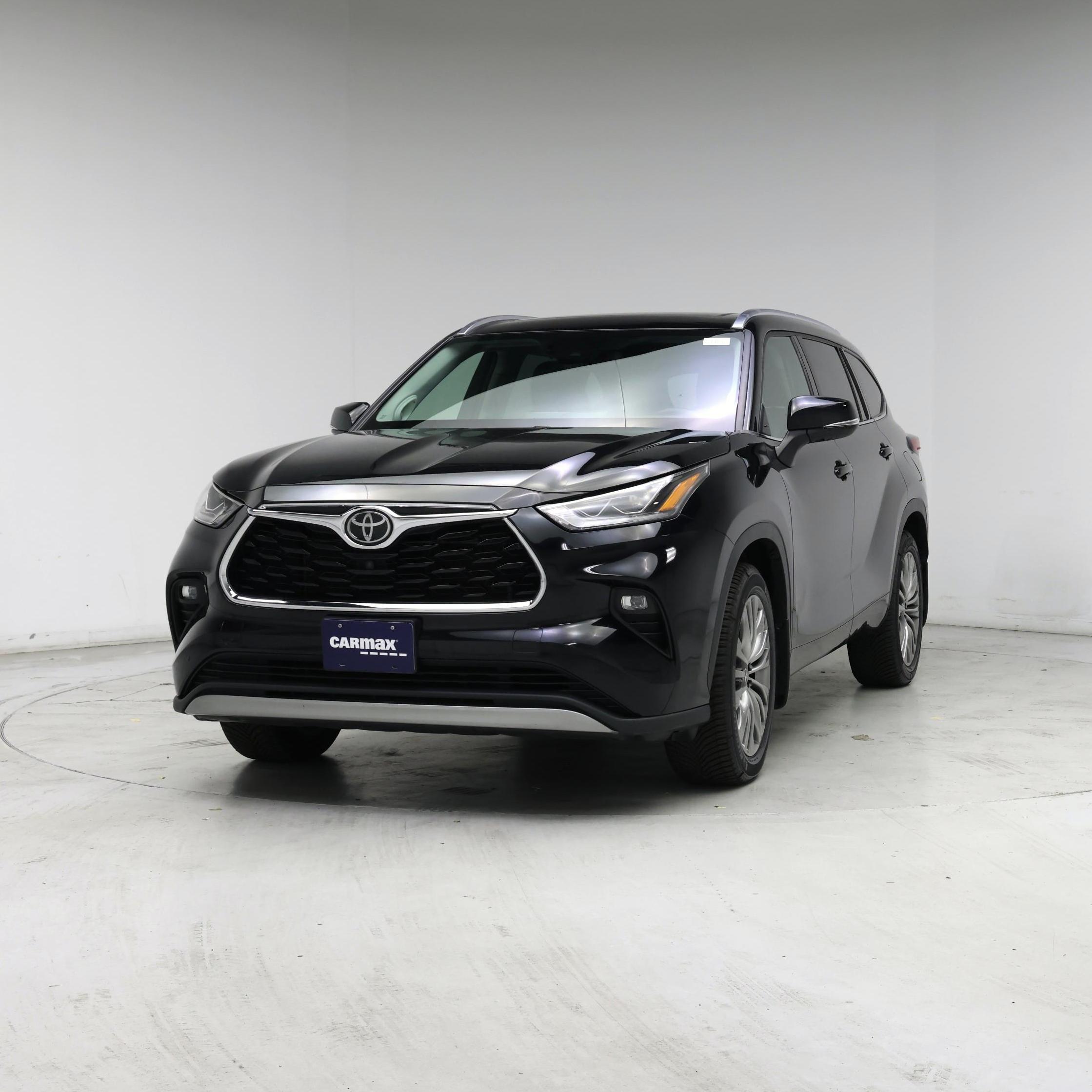 Thumbnail: 2021 Toyota Highlander - 4