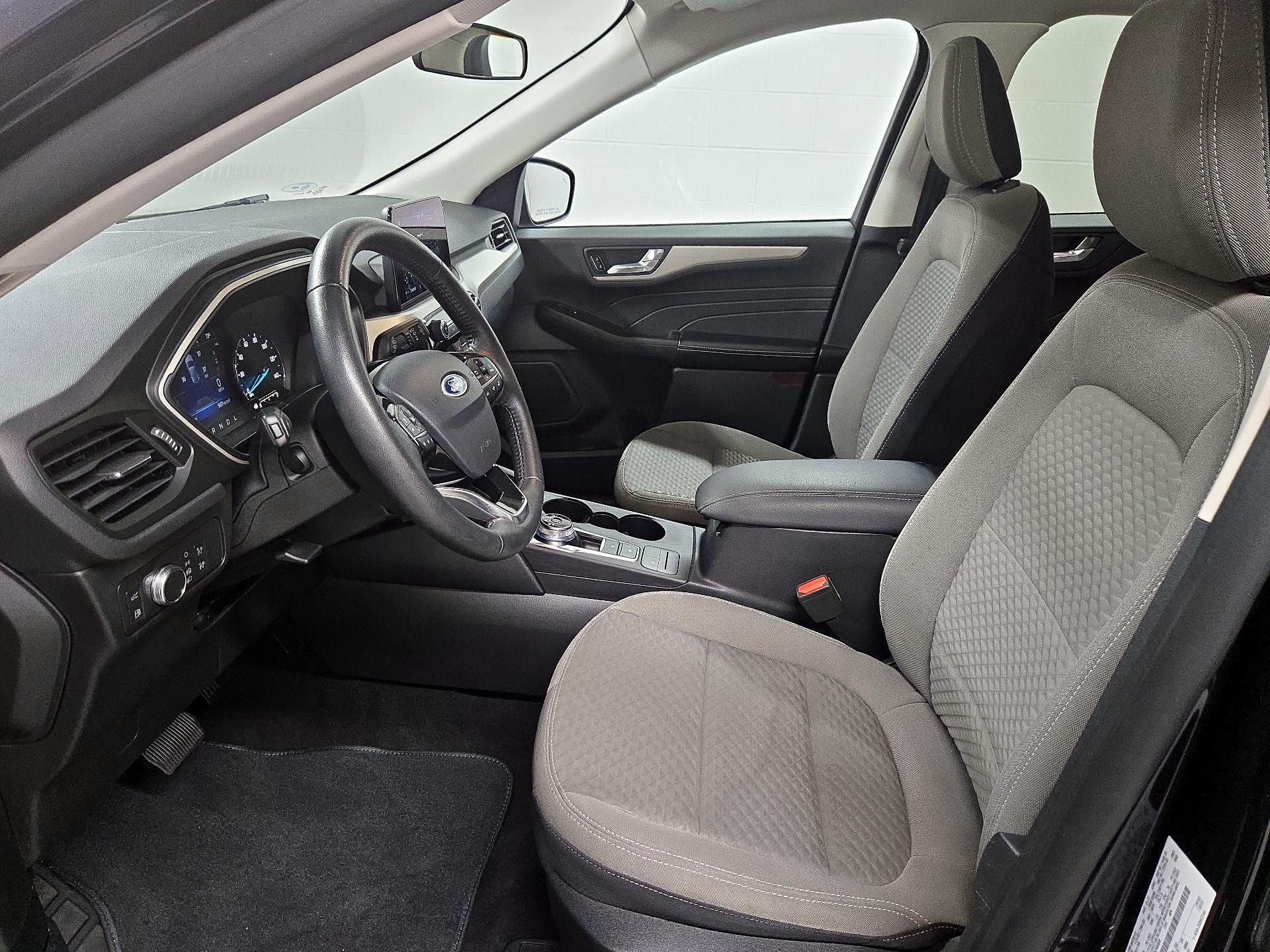 Thumbnail: 2021 Ford Escape - 11