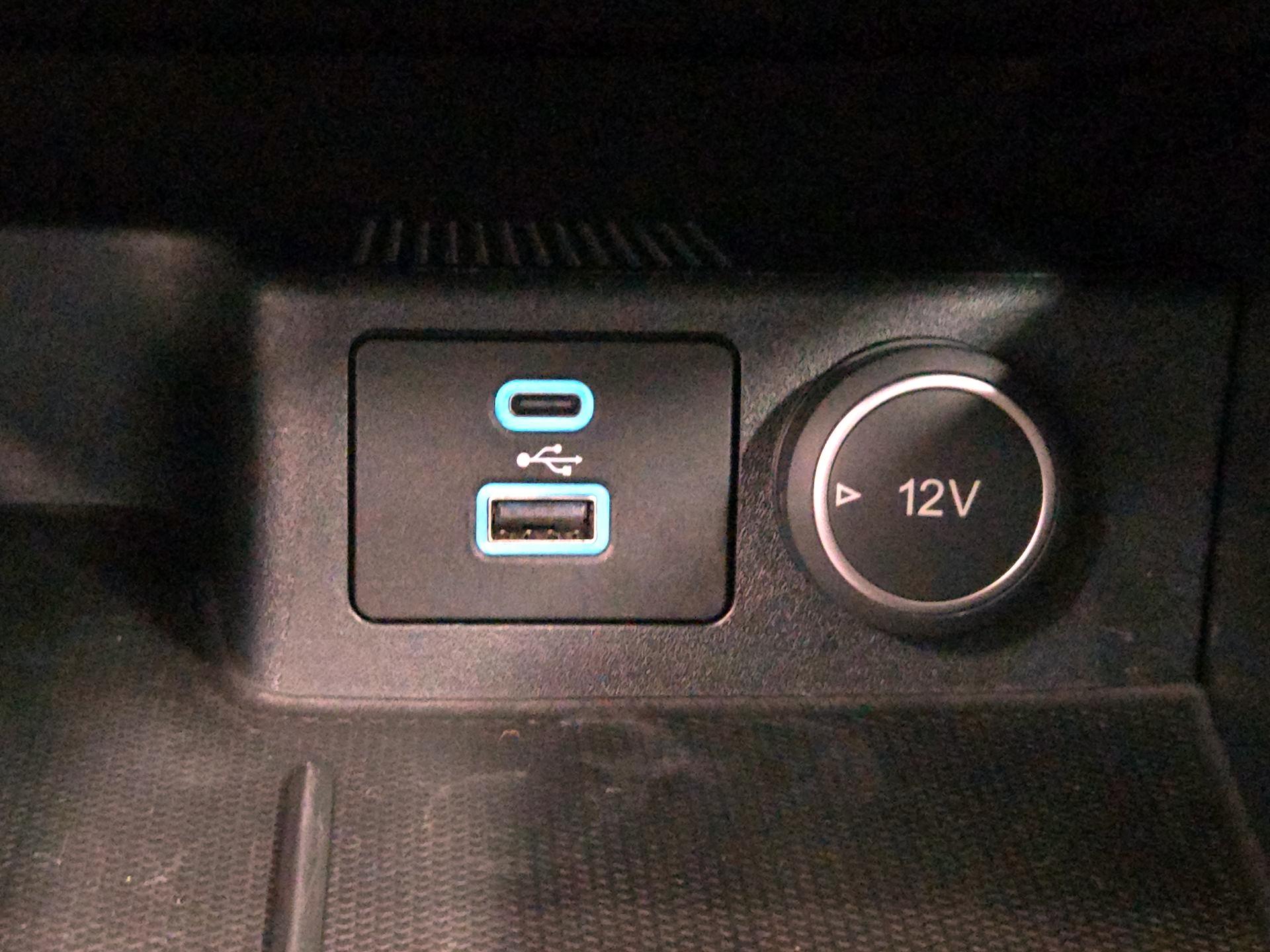 Thumbnail: 2021 Ford Escape - 19