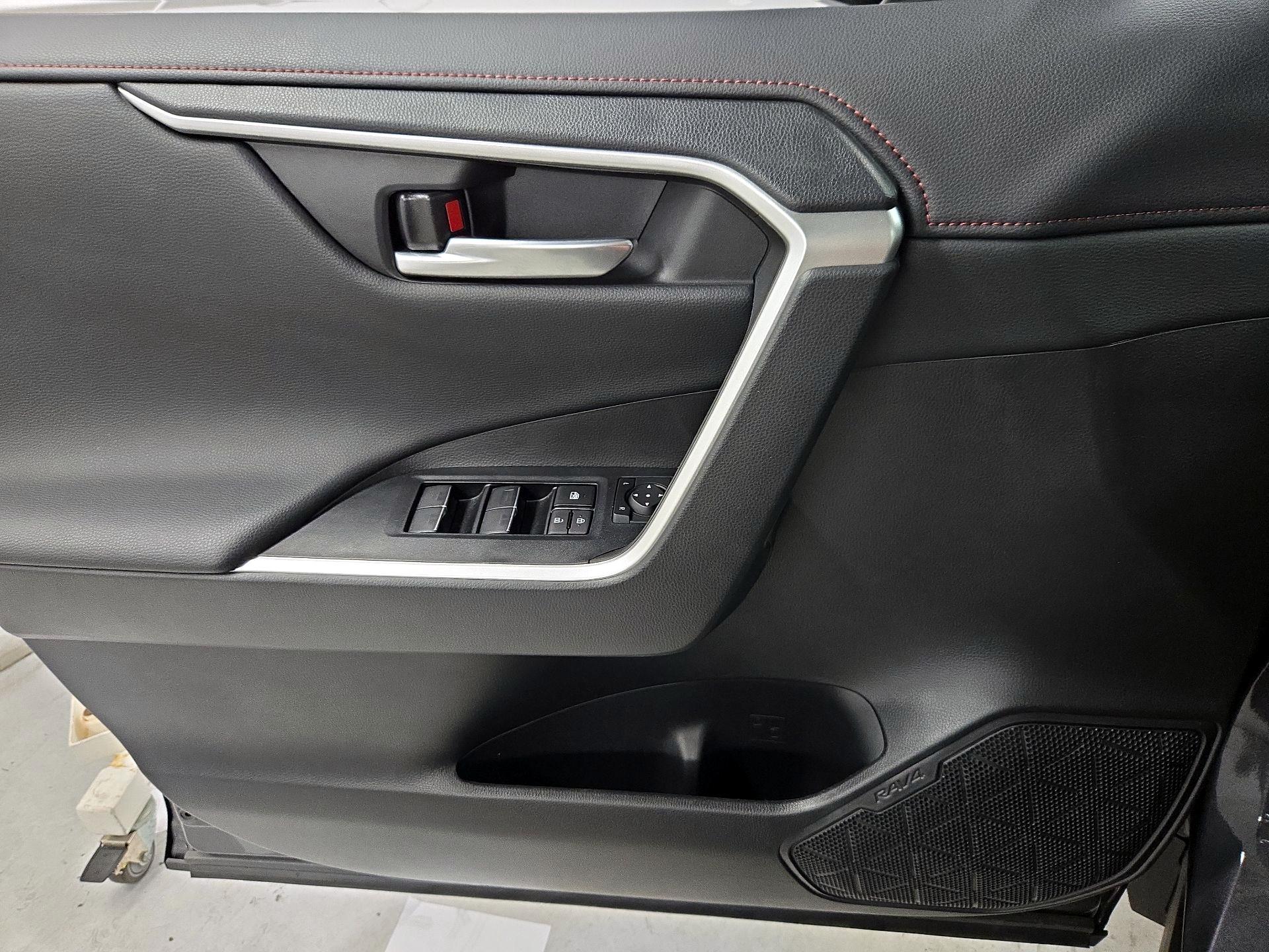 Thumbnail: 2023 Toyota RAV4 - 12