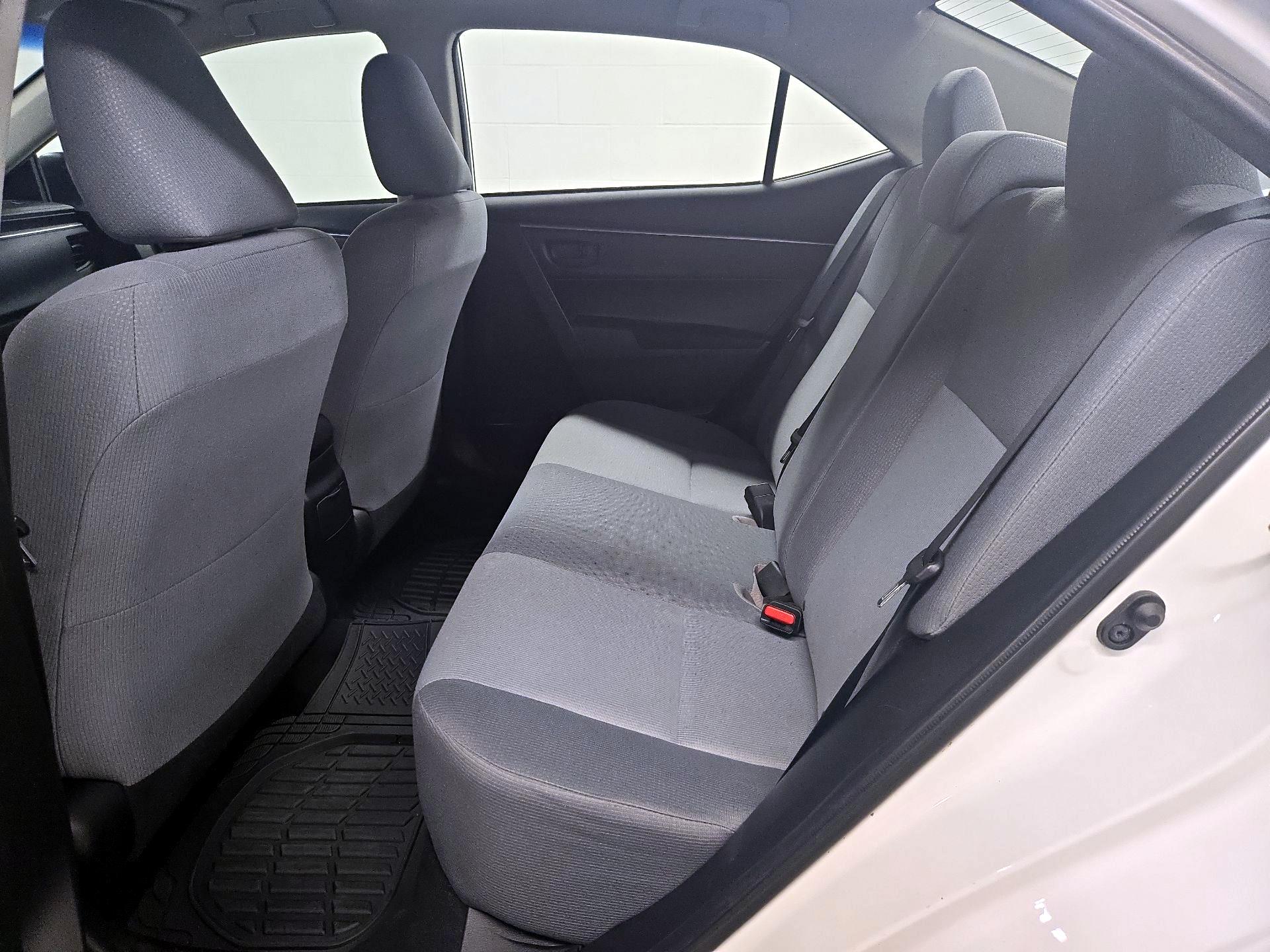 Thumbnail: 2014 Toyota Corolla - 18