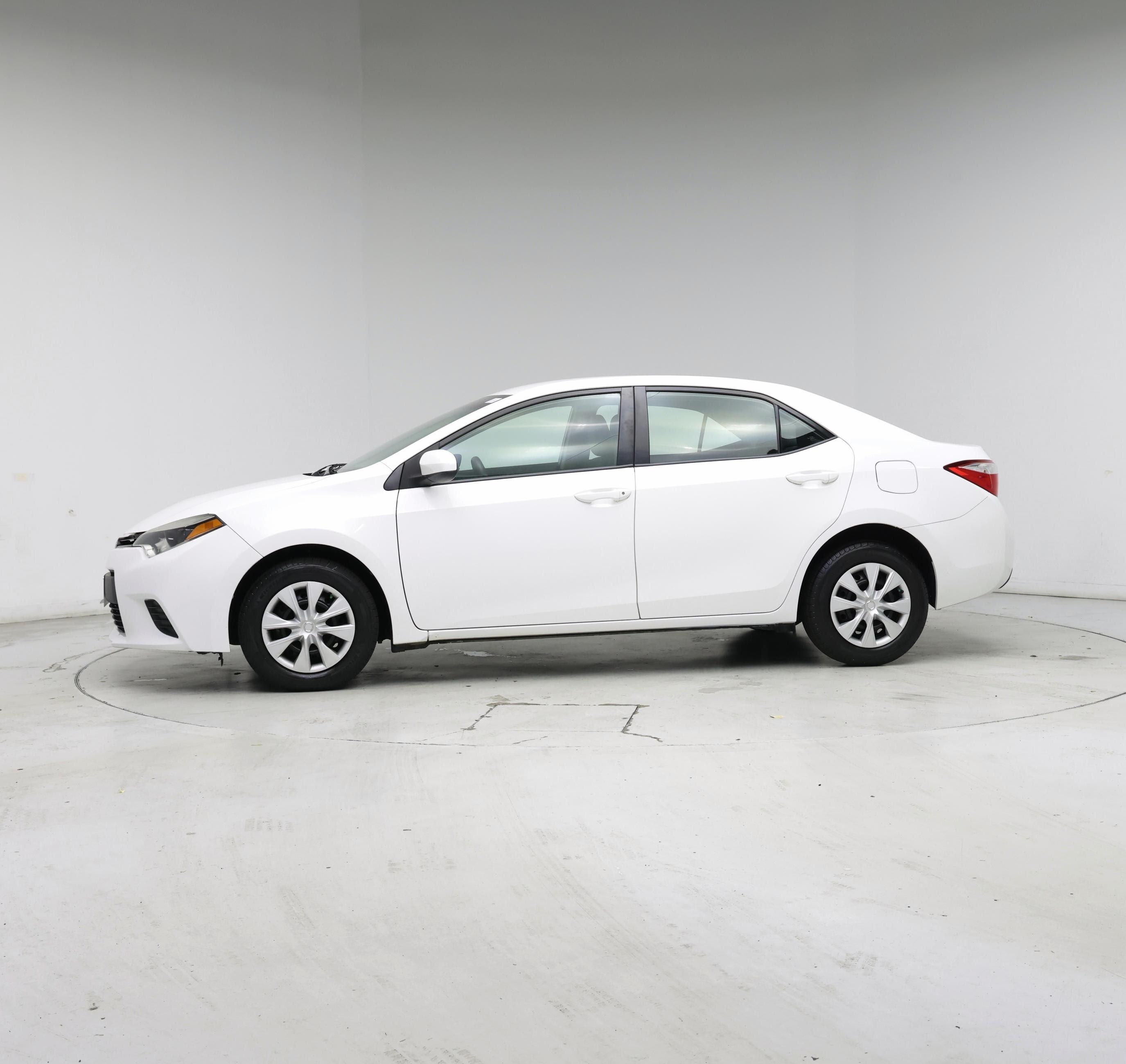 Thumbnail: 2014 Toyota Corolla - 3