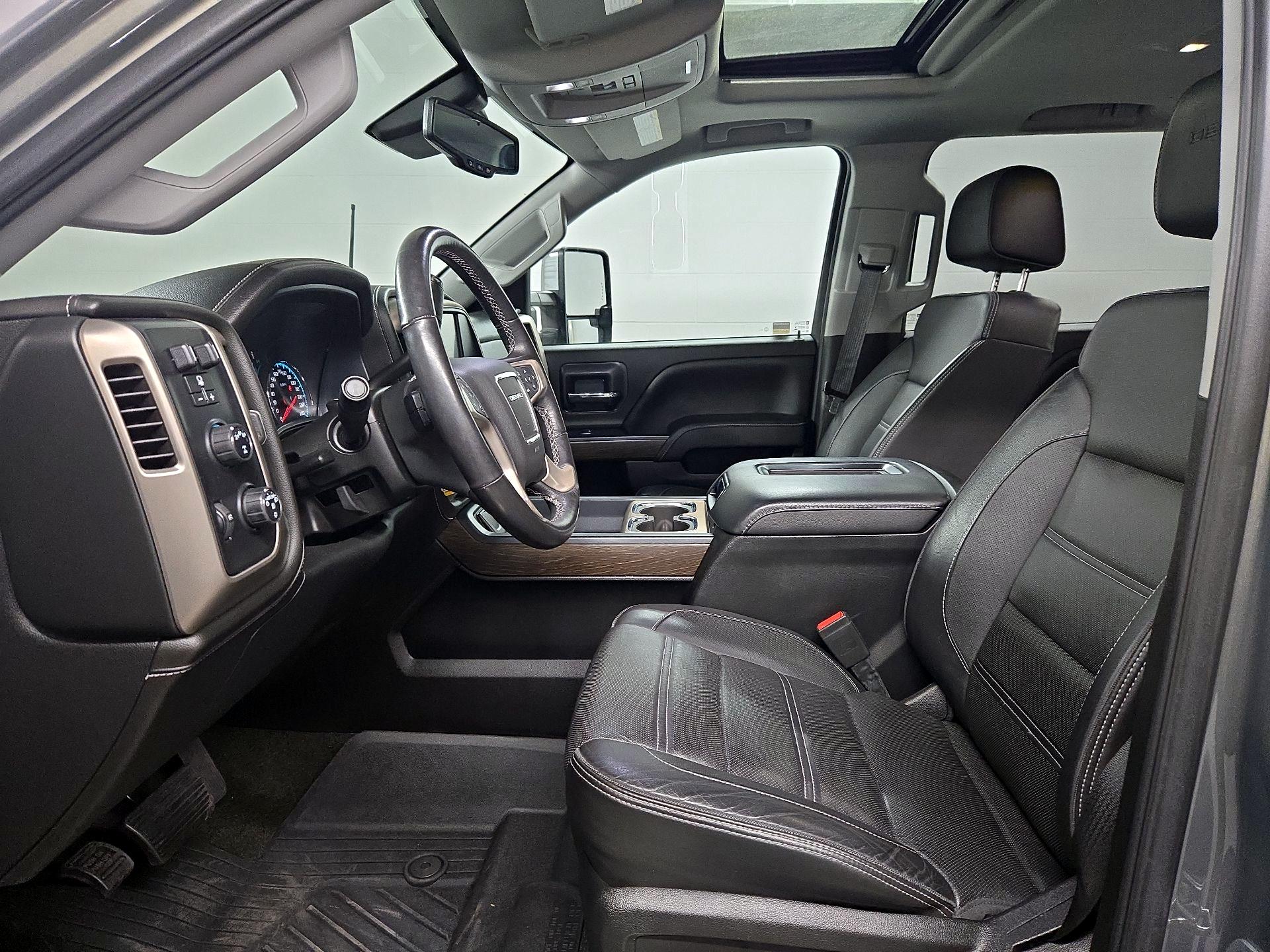 Thumbnail: 2018 GMC Sierra 2500 - 11