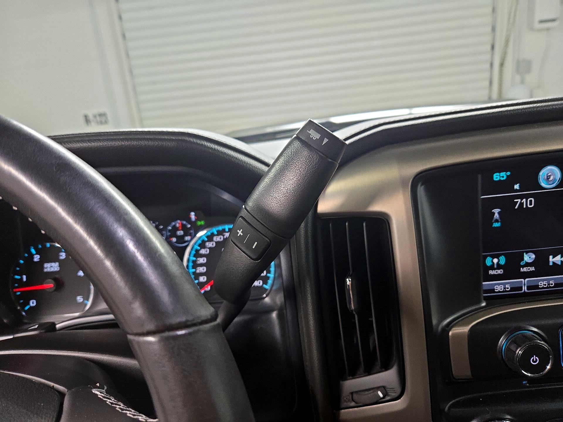 Thumbnail: 2018 GMC Sierra 2500 - 17