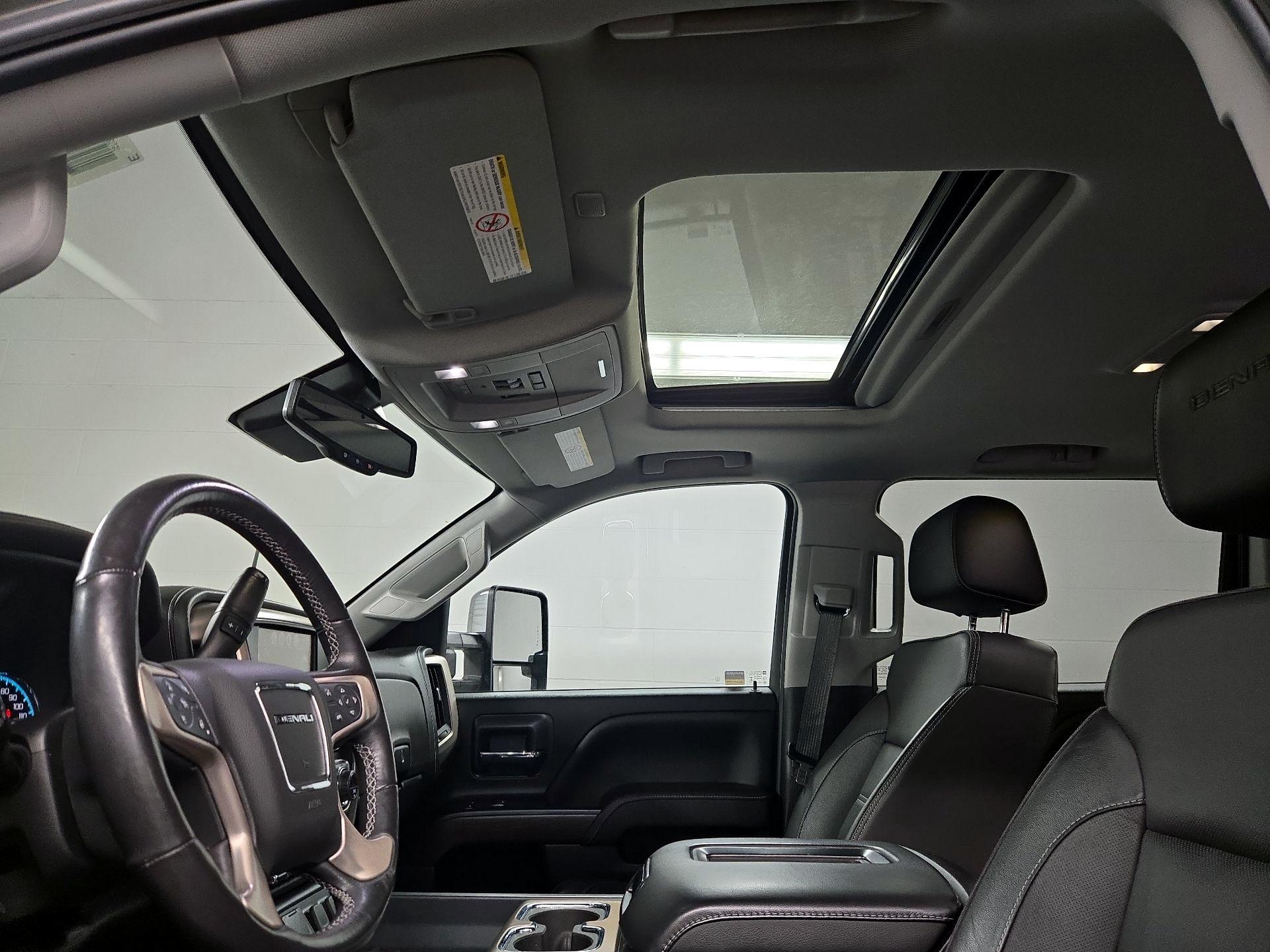 Thumbnail: 2018 GMC Sierra 2500 - 19