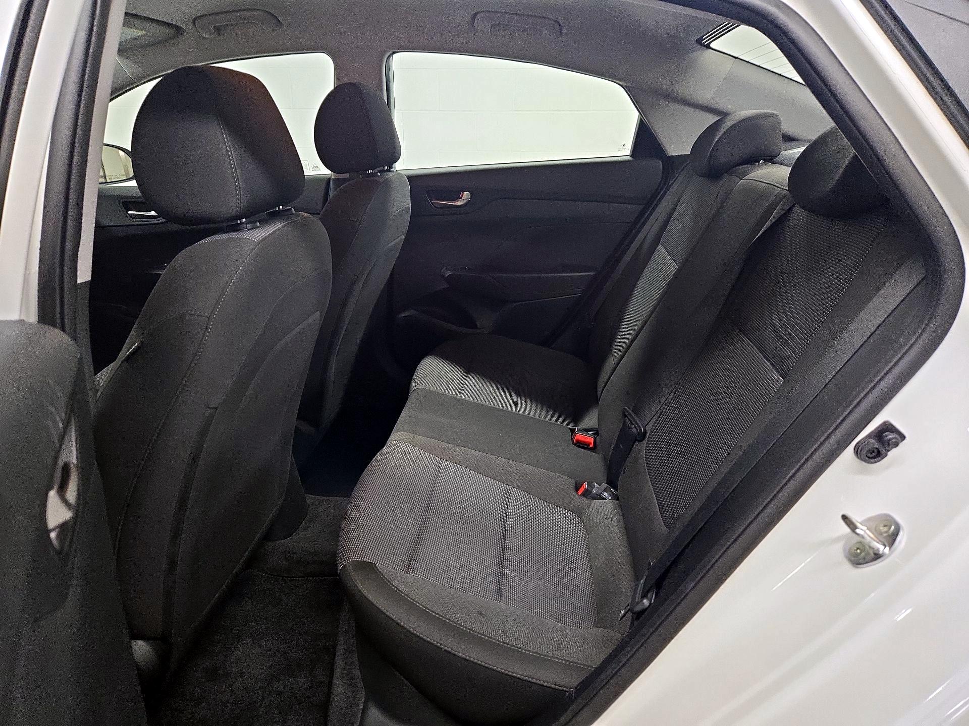 Thumbnail: 2021 Hyundai Accent - 19