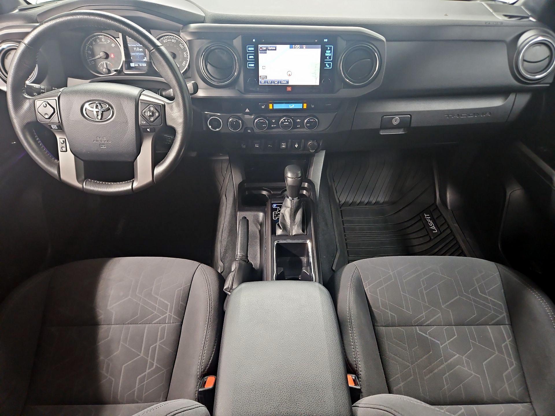 Thumbnail: 2017 Toyota Tacoma - 9