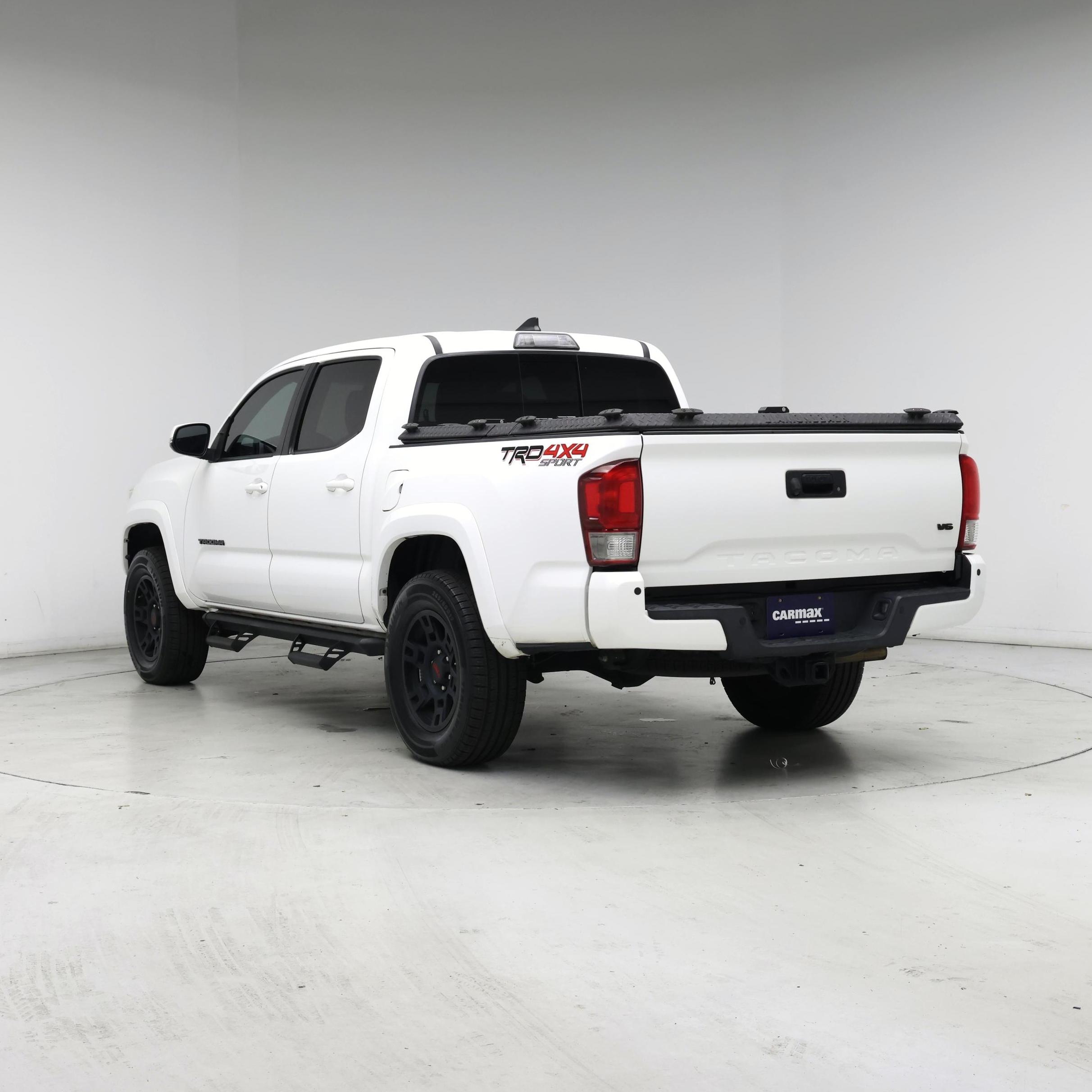 Thumbnail: 2017 Toyota Tacoma - 2