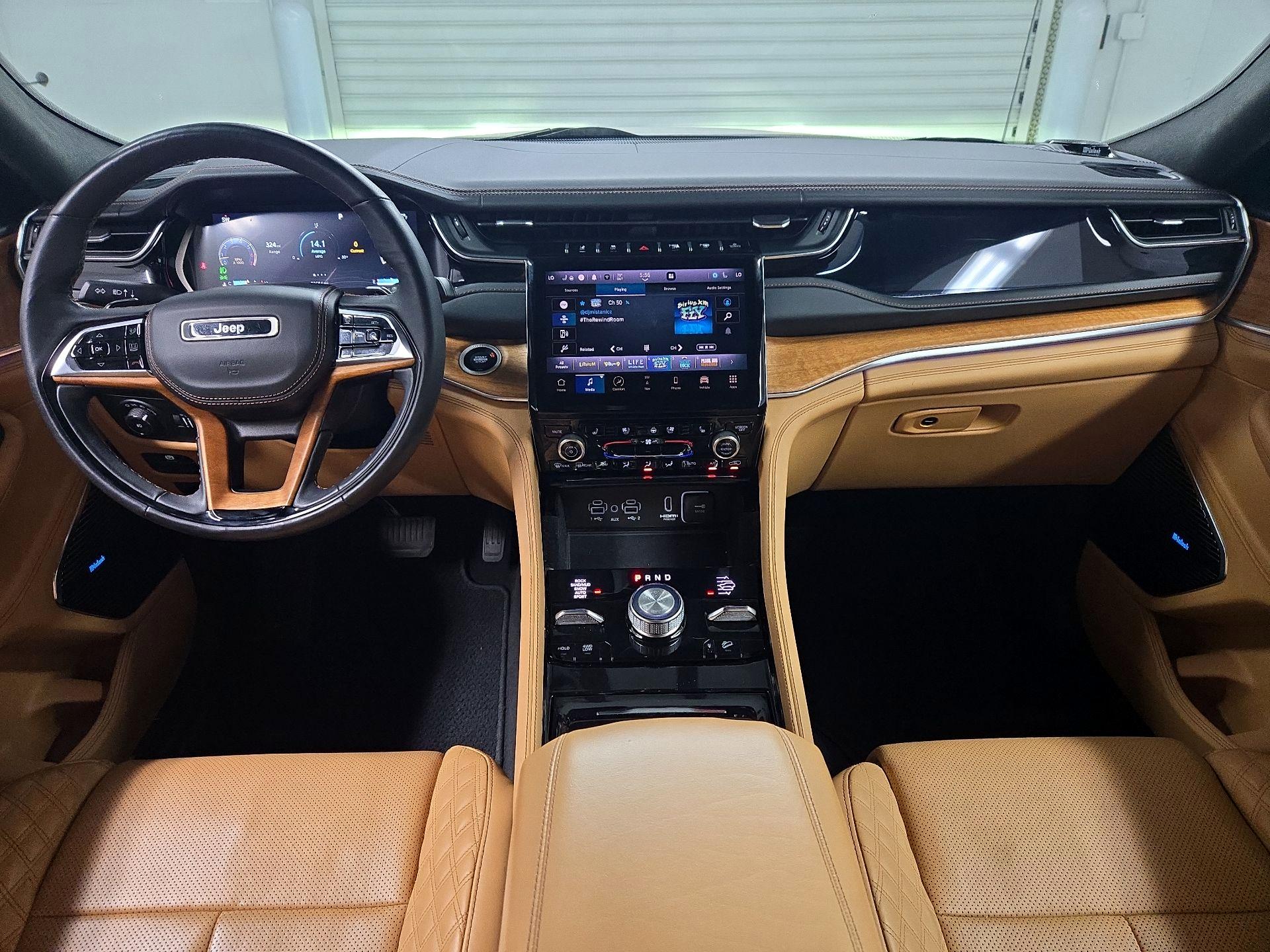 Thumbnail: 2022 Jeep Grand Cherokee - 9