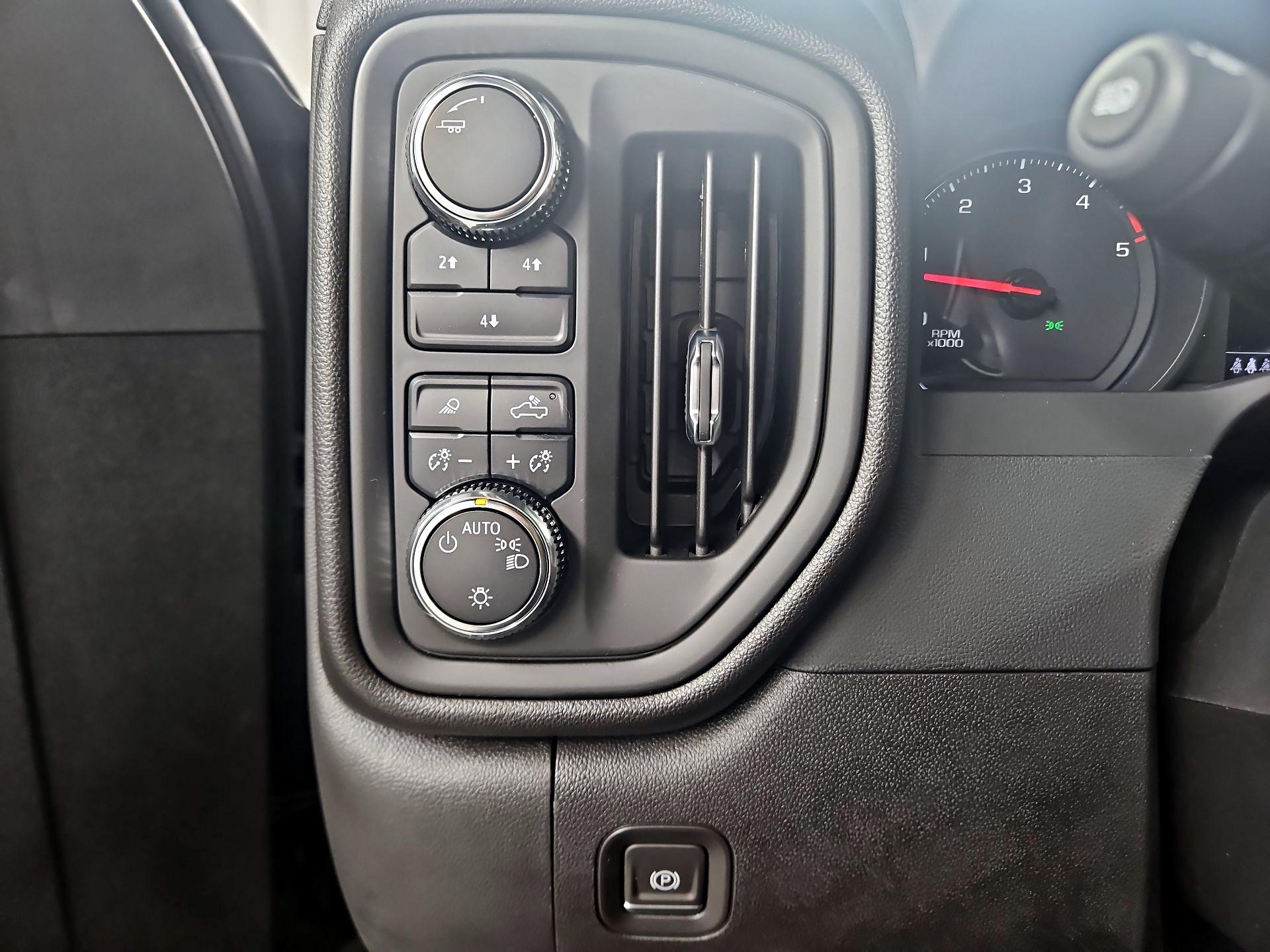Thumbnail: 2024 GMC Sierra 2500 - 13