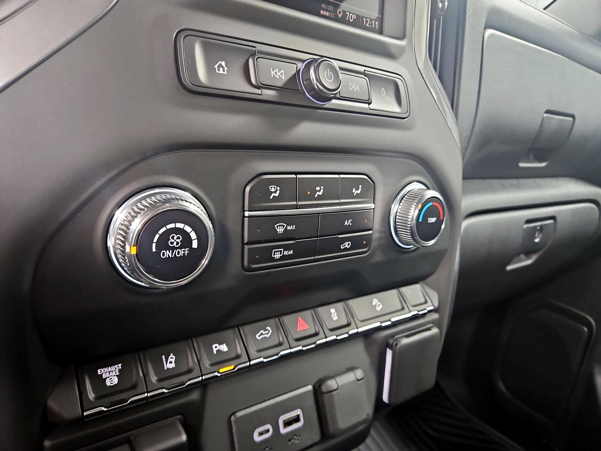 Thumbnail: 2024 GMC Sierra 2500 - 16