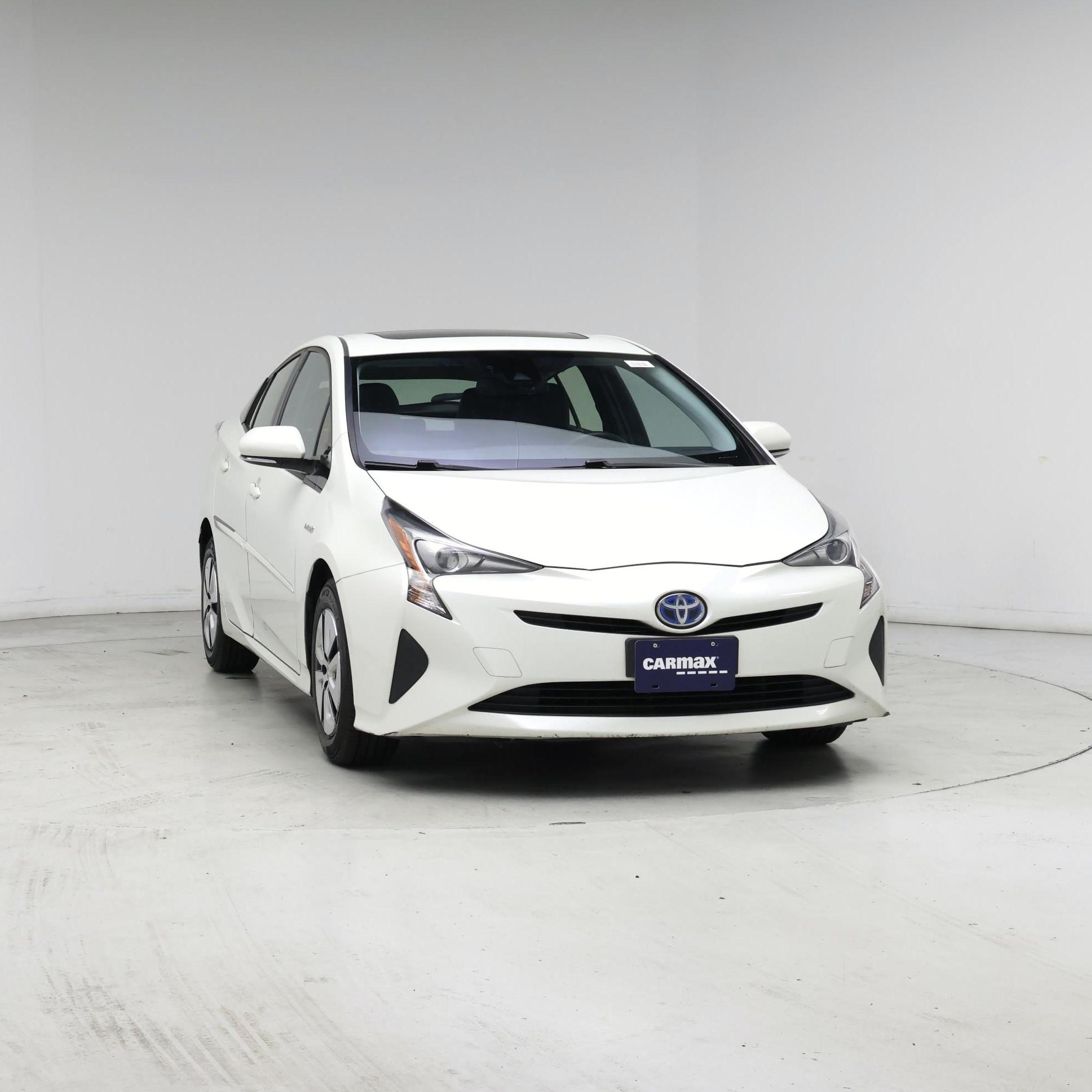 Thumbnail: 2016 Toyota Prius - 5