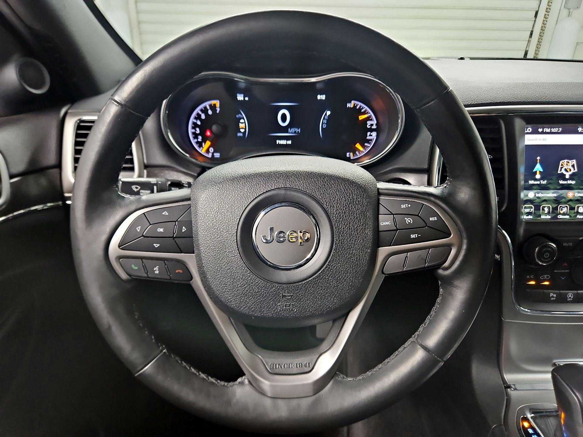 Thumbnail: 2018 Jeep Grand Cherokee - 10